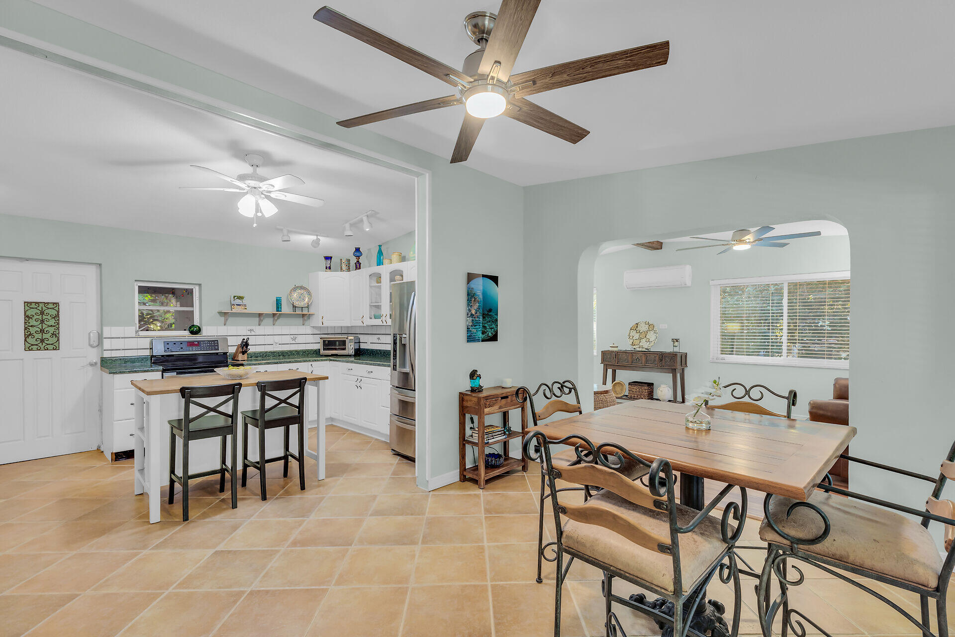 19 Bowen Drive Property Photo 8
