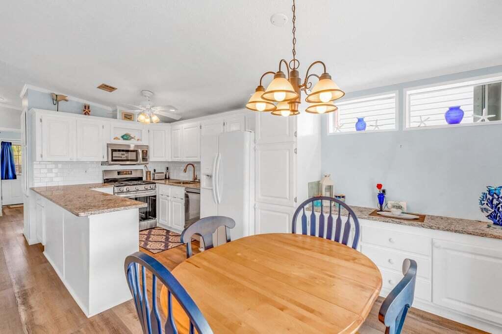 701 Spanish Main Drive, 131 Property Photo 13