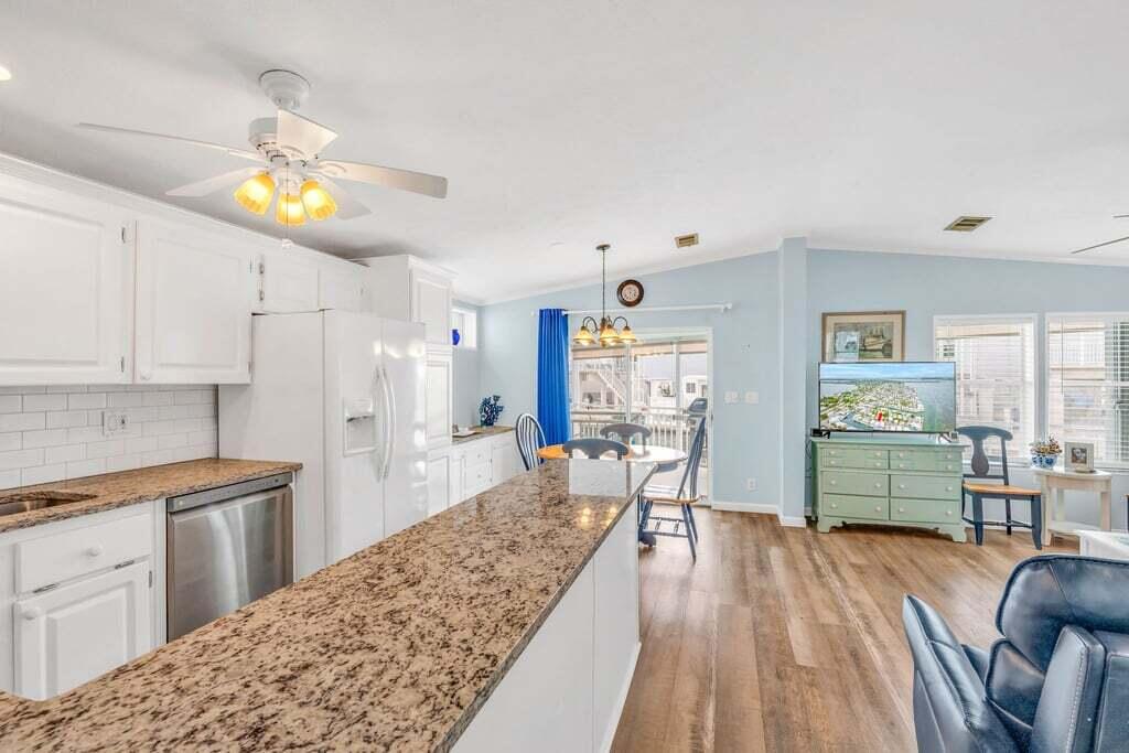 701 Spanish Main Drive, 131 Property Photo 17