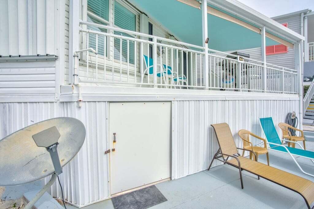 701 Spanish Main Drive, 131 Property Photo 30