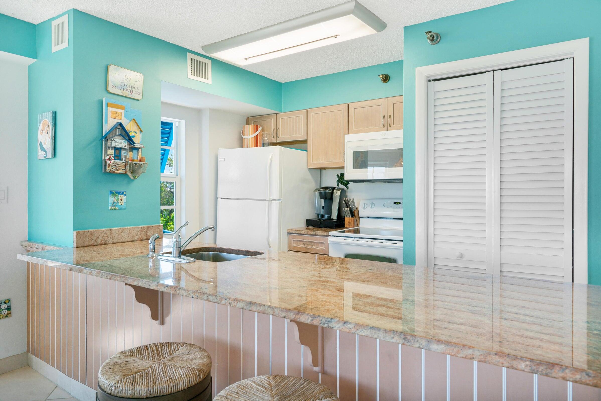 500 Burton Drive, 1316 Property Photo 11