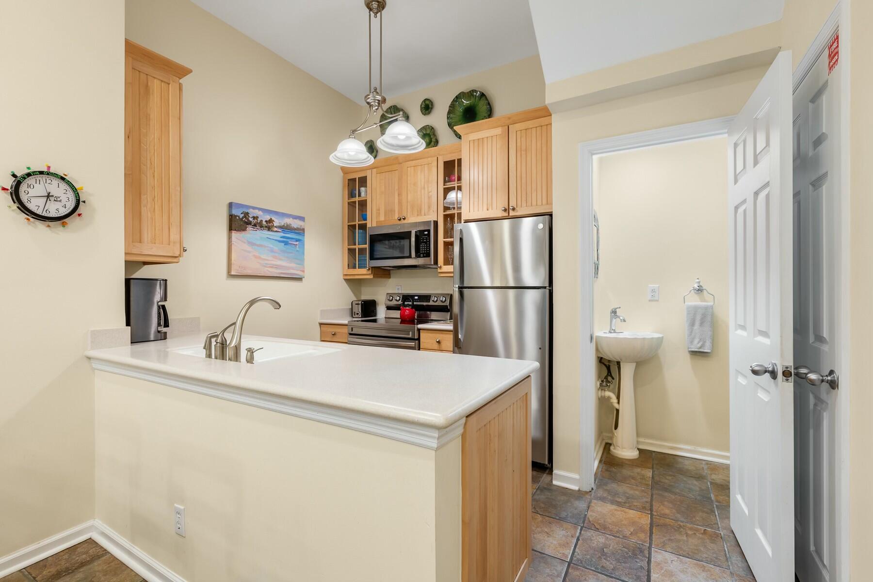 101 Front Street, 15 Property Photo 10