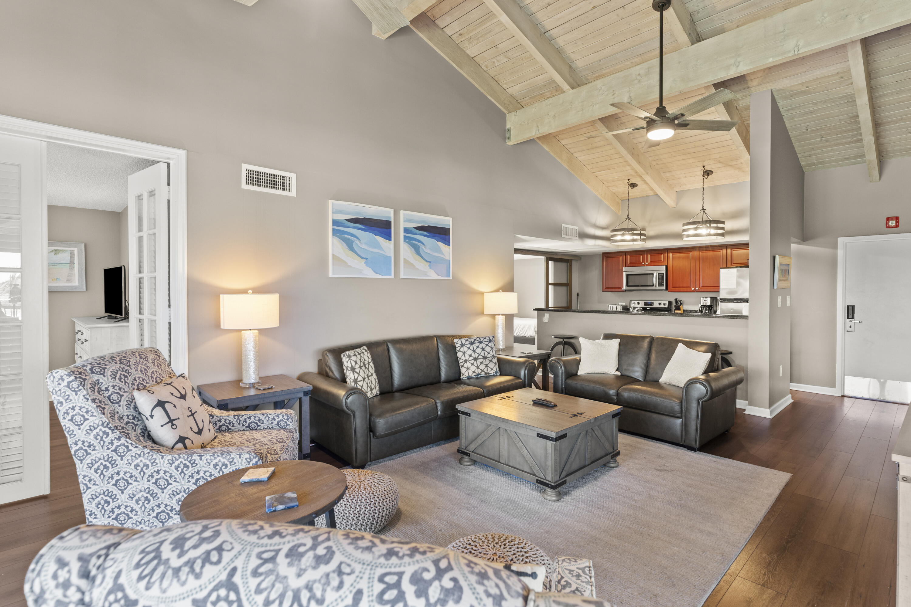 8304 Marina Villa Drive Property Photo 6