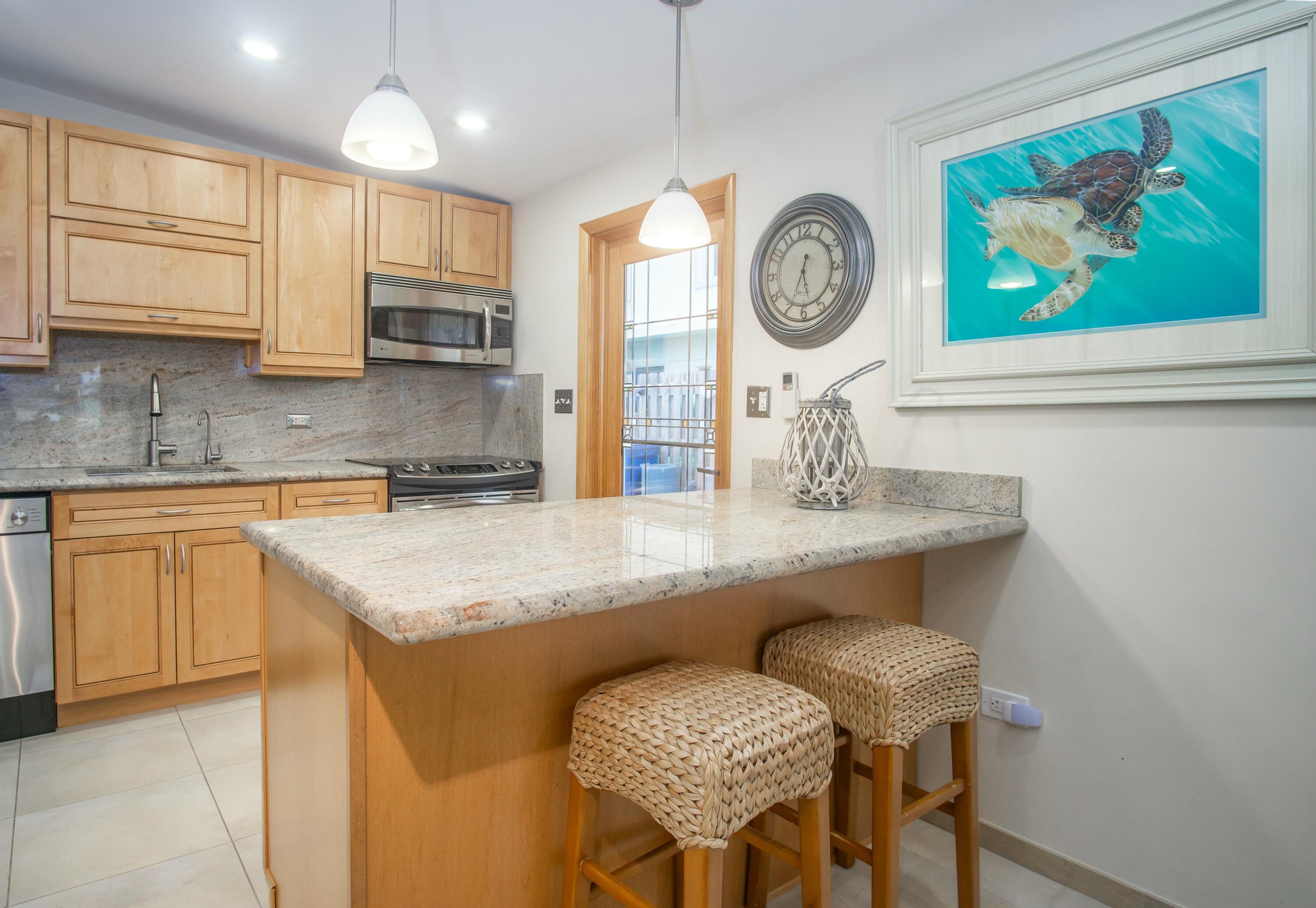341 3rd Street Property Photo 7