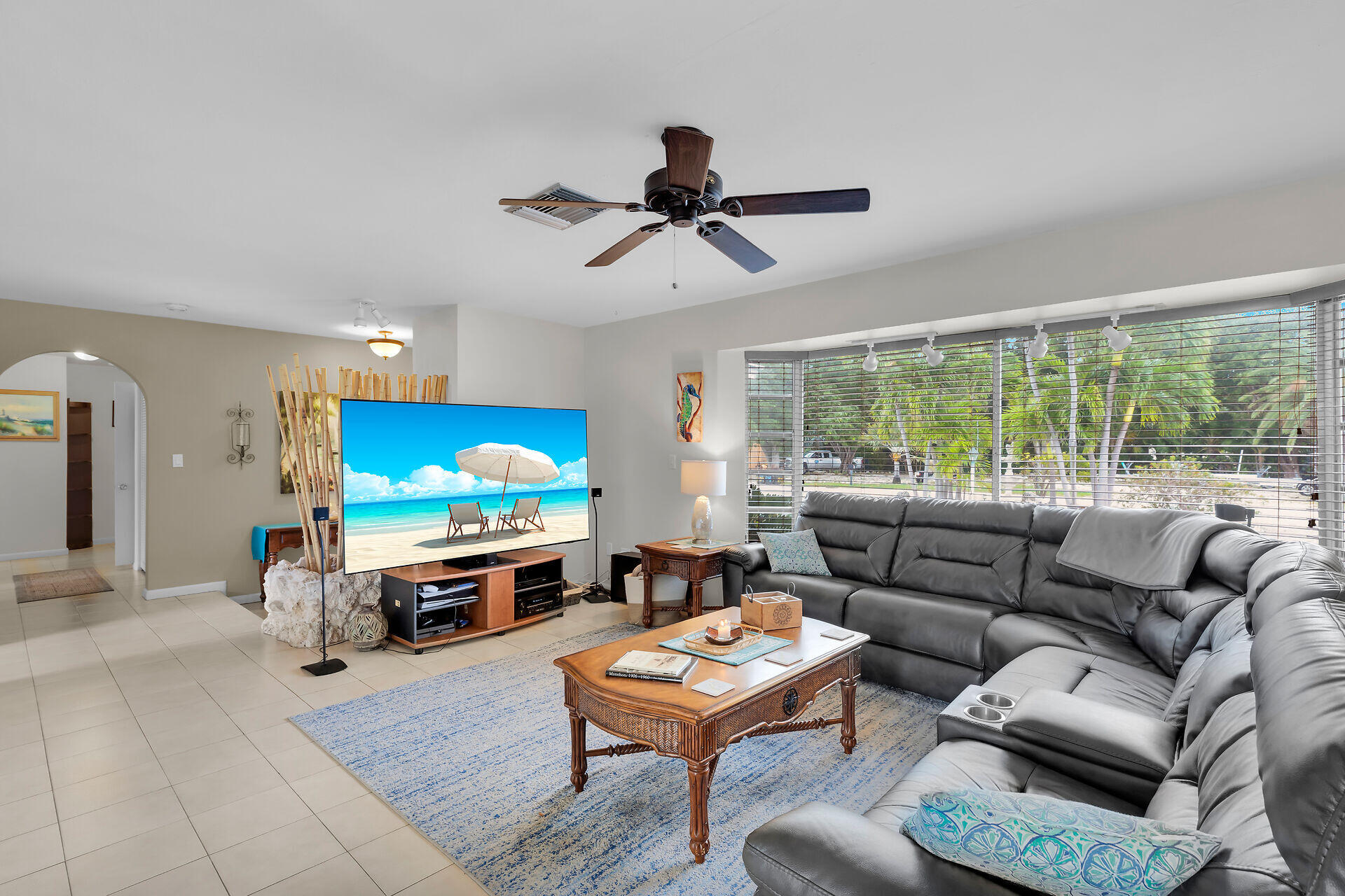 1103 S Indies Drive Property Photo 6