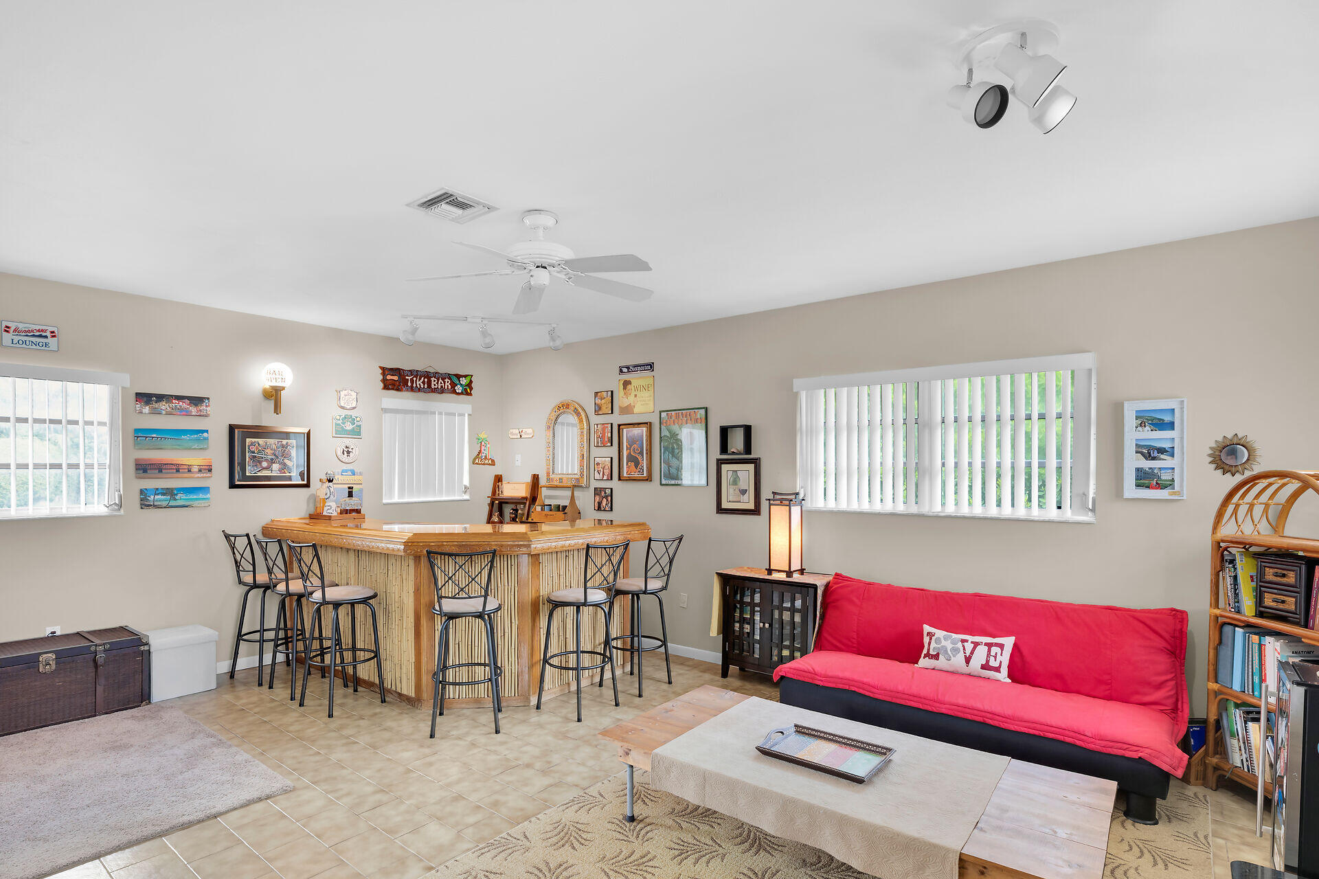 1103 S Indies Drive Property Photo 12
