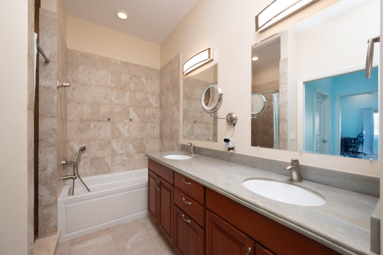 20883 4th Avenue Property Photo 14