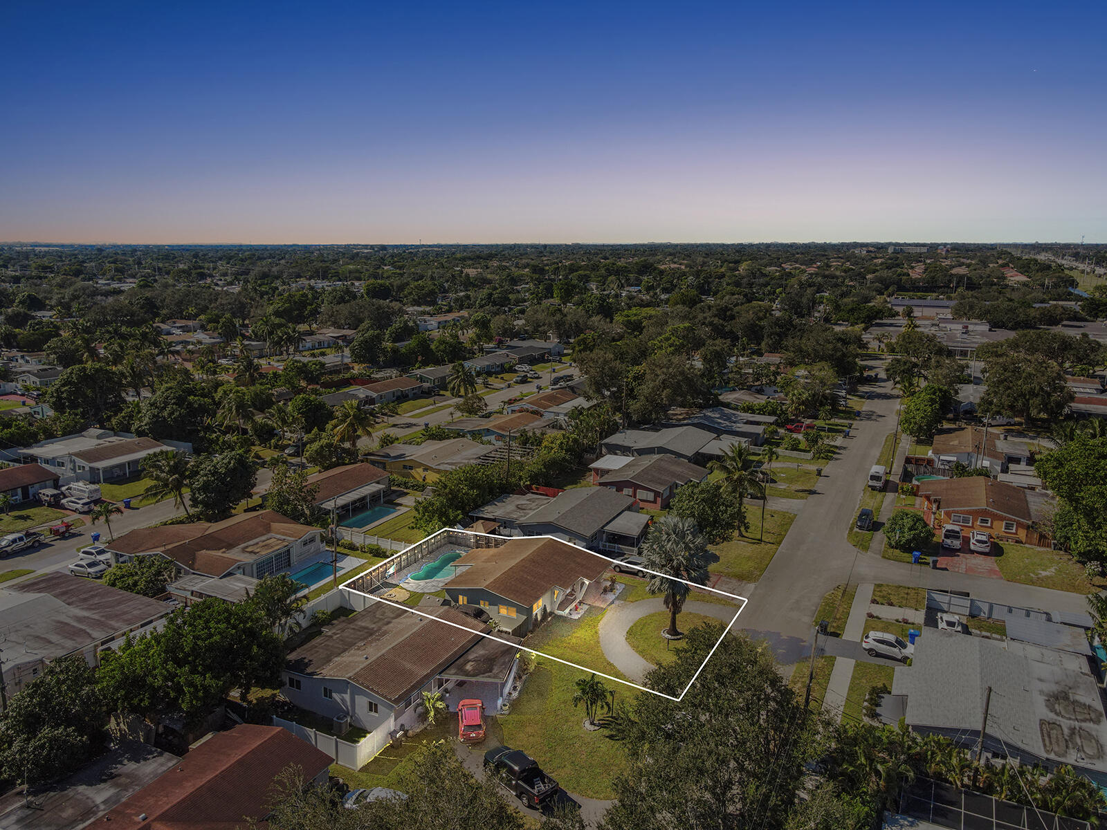 6960 Thomas Street Property Photo 5