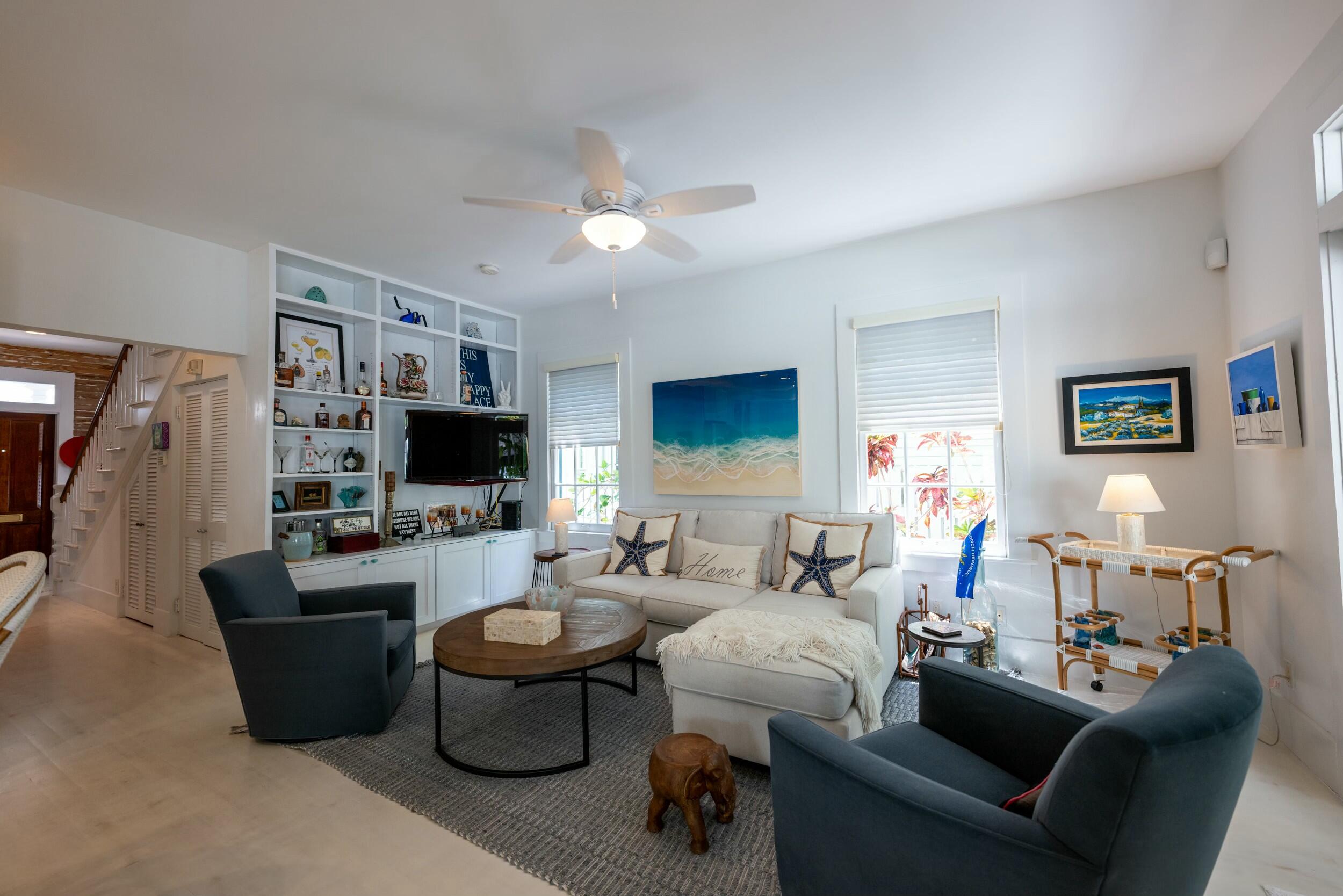 1309 Petronia Street Property Photo 7