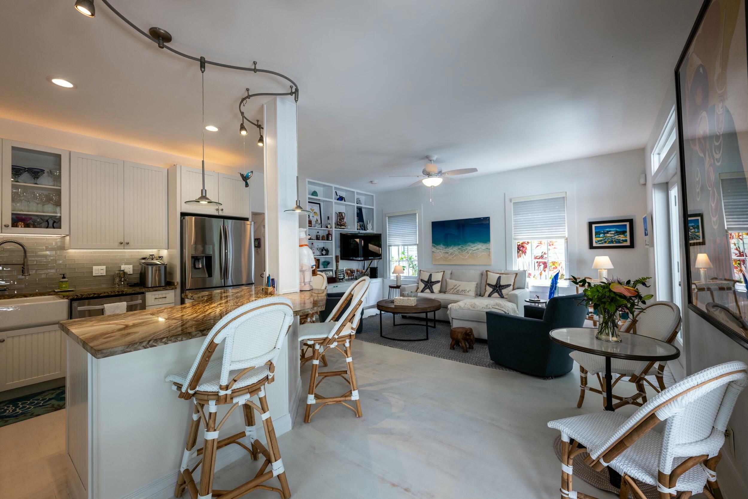 1309 Petronia Street Property Photo 8