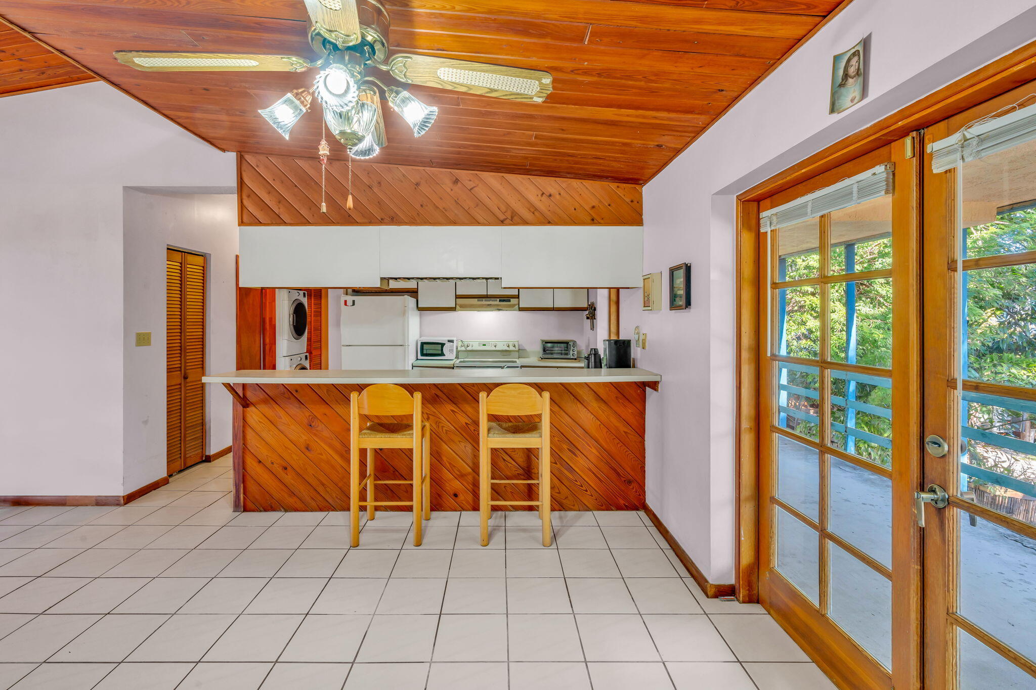 27 Lycaloma Avenue Property Photo 13