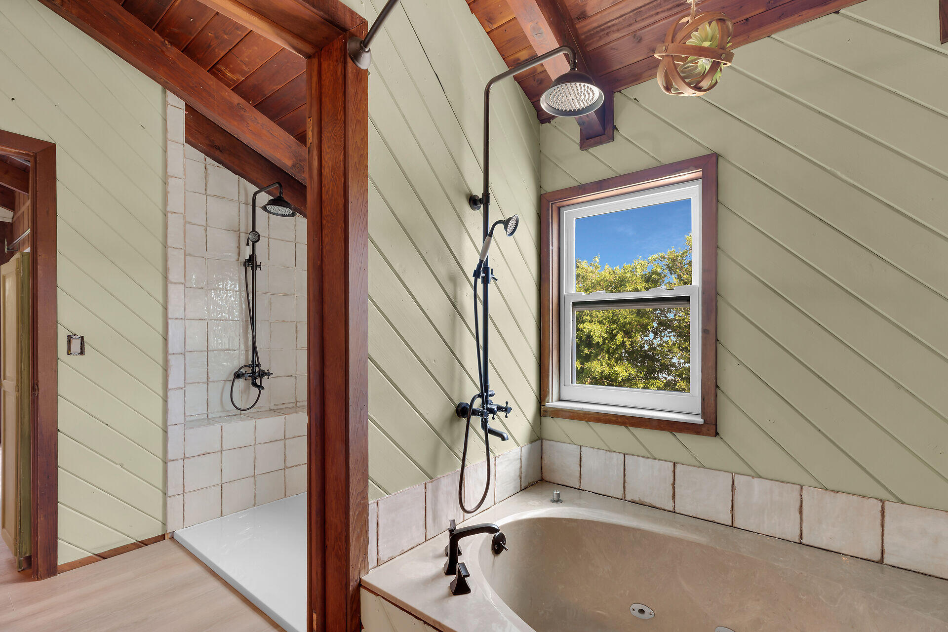 22542 Jolly Roger Drive Property Photo 27