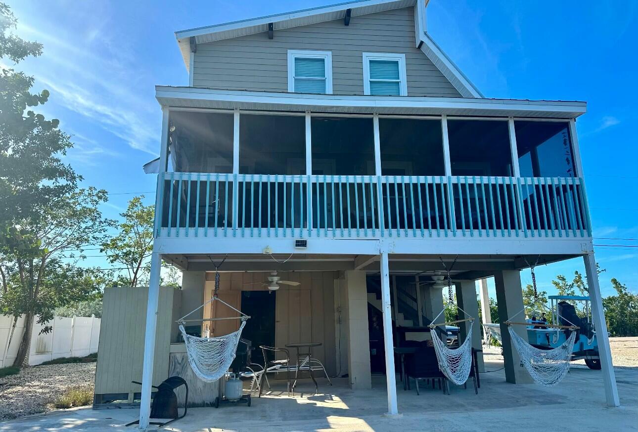 813 Hawksbill Lane Property Photo 2