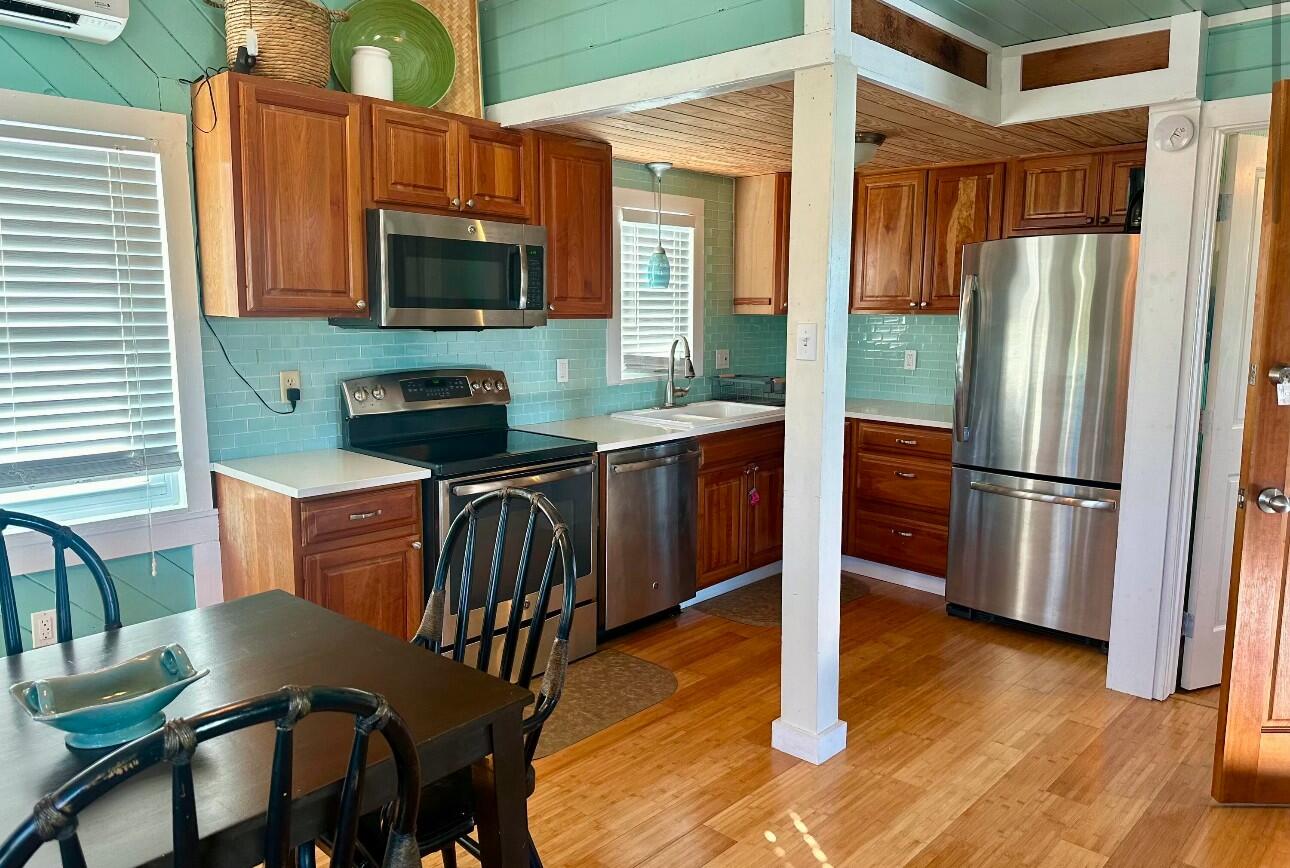 813 Hawksbill Lane Property Photo 3