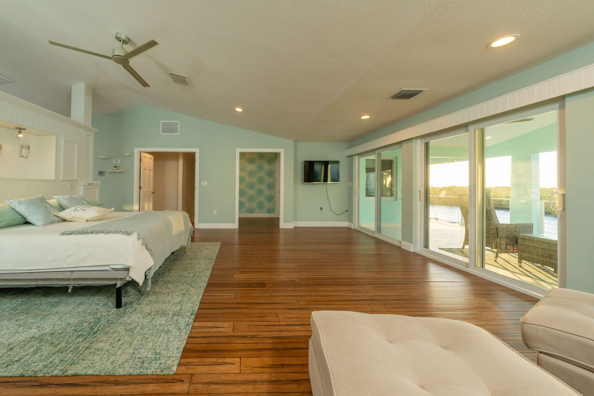 406 S Coconut Palm Boulevard Property Photo 29