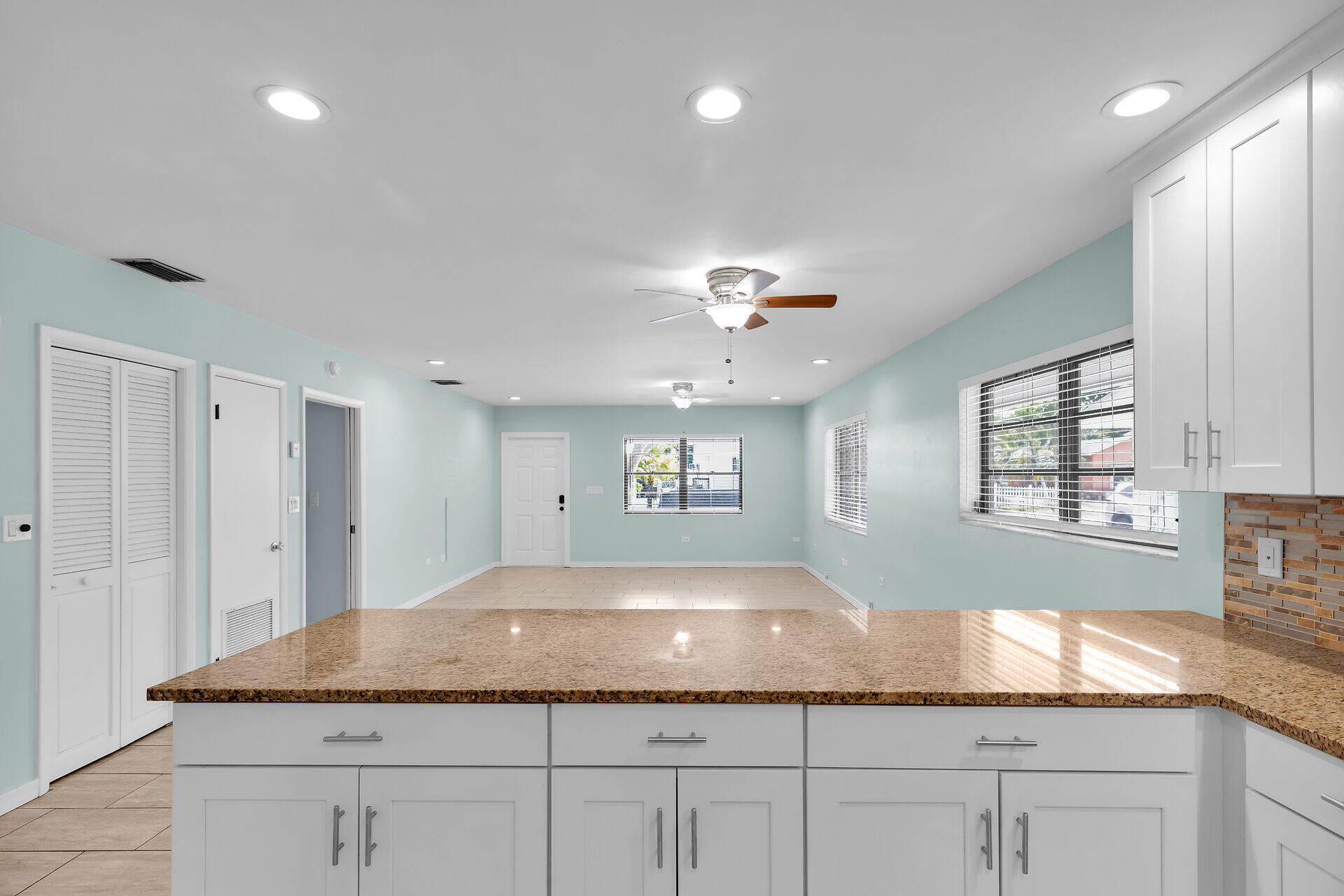 252 Bay Drive Property Photo 12