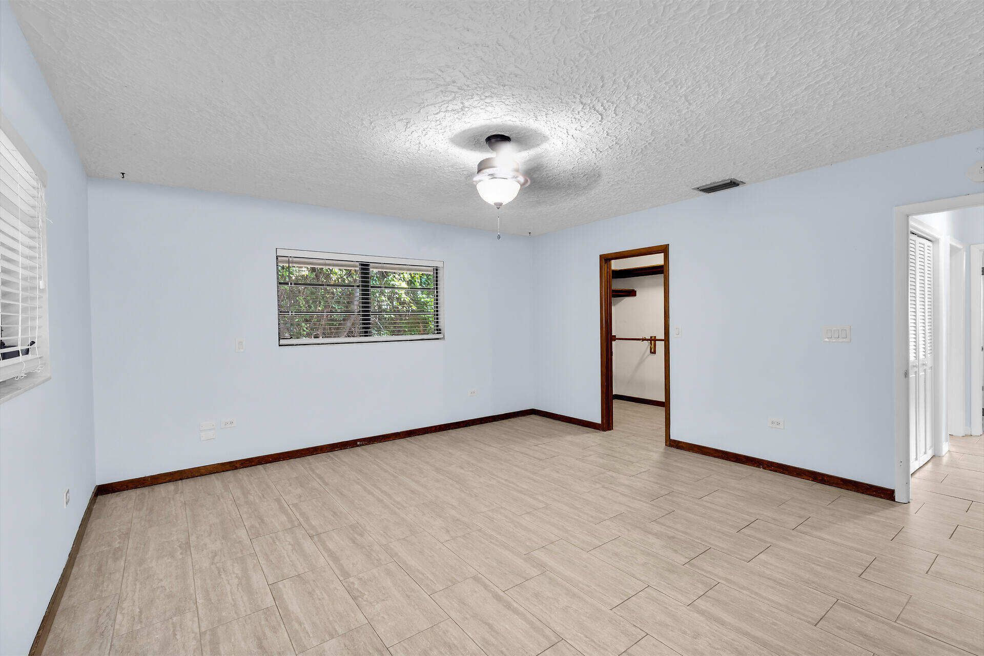 252 Bay Drive Property Photo 25