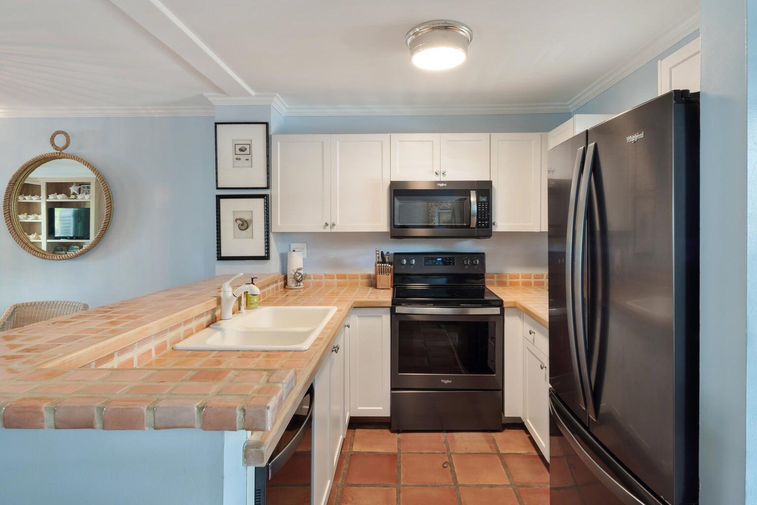 231 Southard Street Property Photo 2