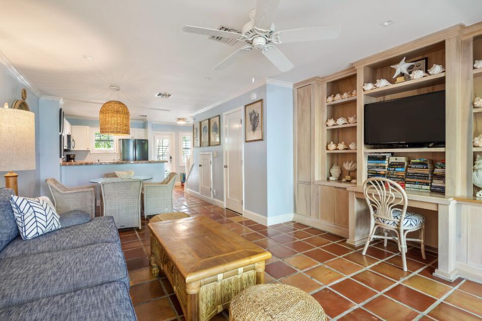 231 Southard Street Property Photo 12