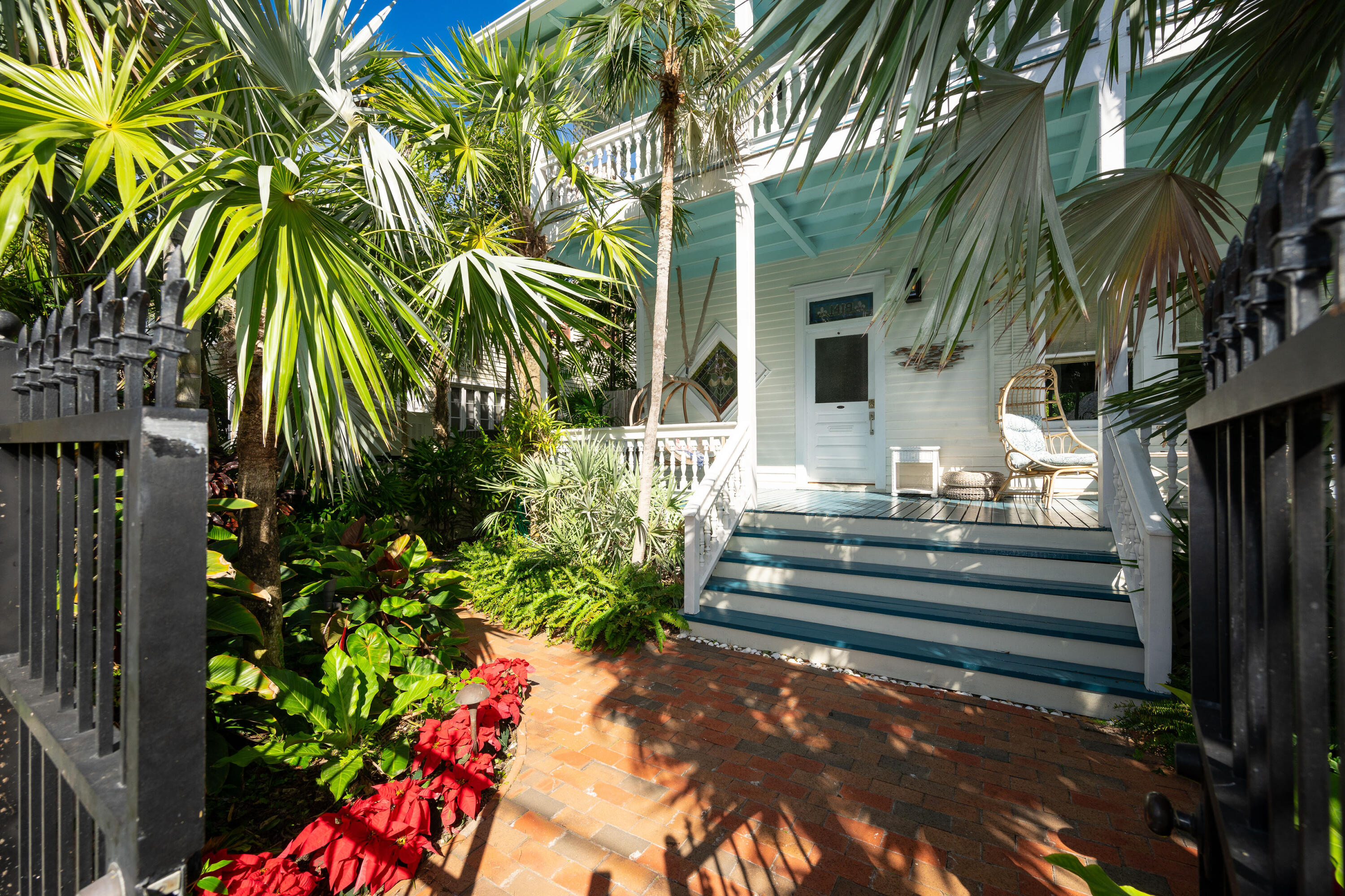 1419 Thompson Street Property Photo 2
