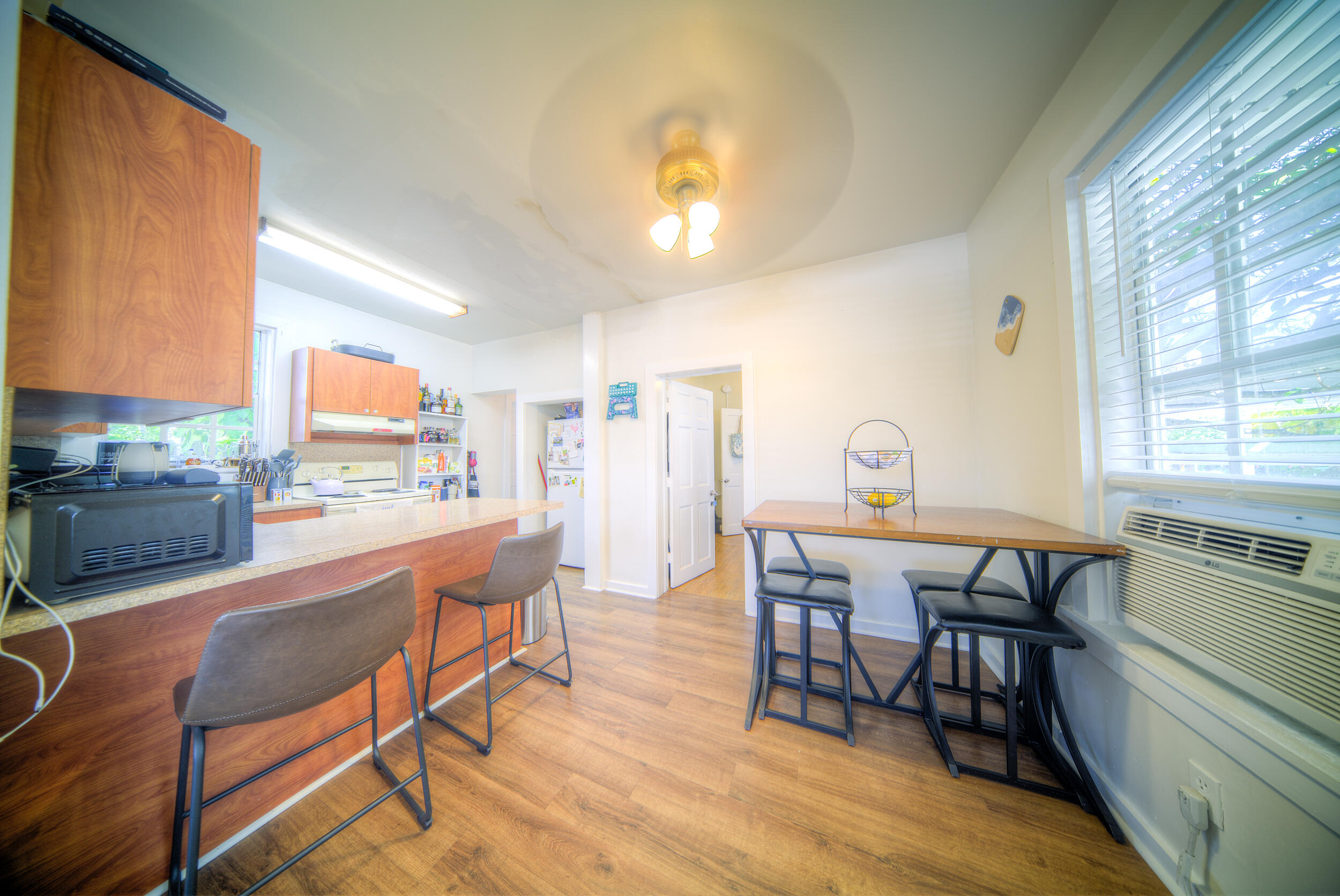 1415 United Street Property Photo 7