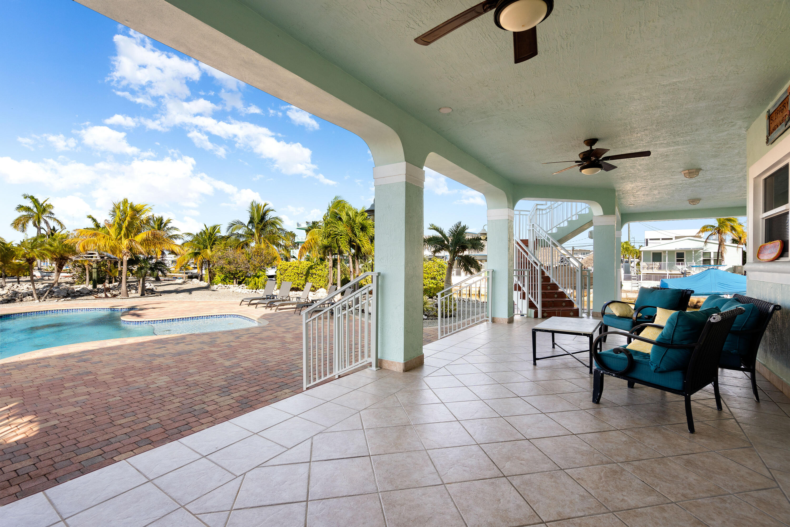 301 Oleander Drive Property Photo 11