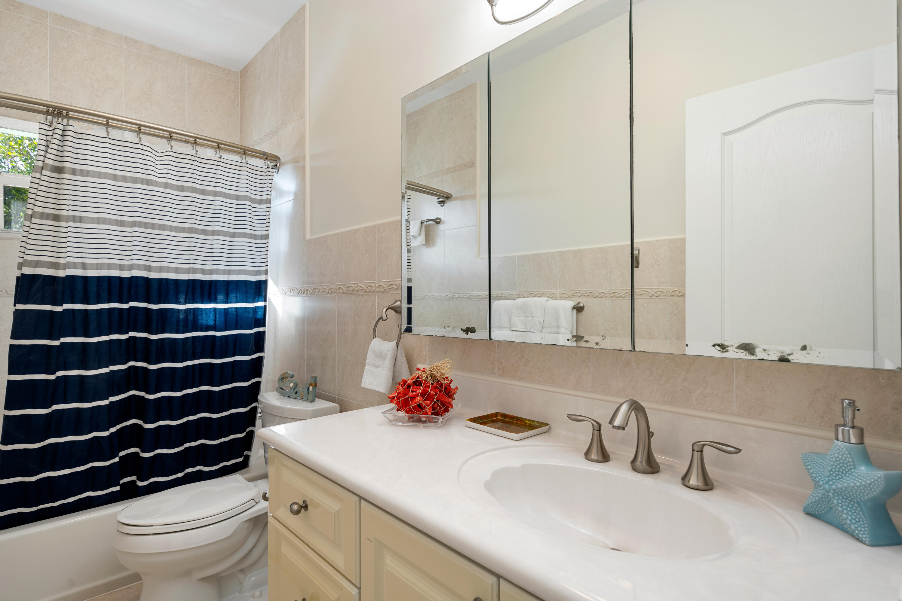 301 Oleander Drive Property Photo 36