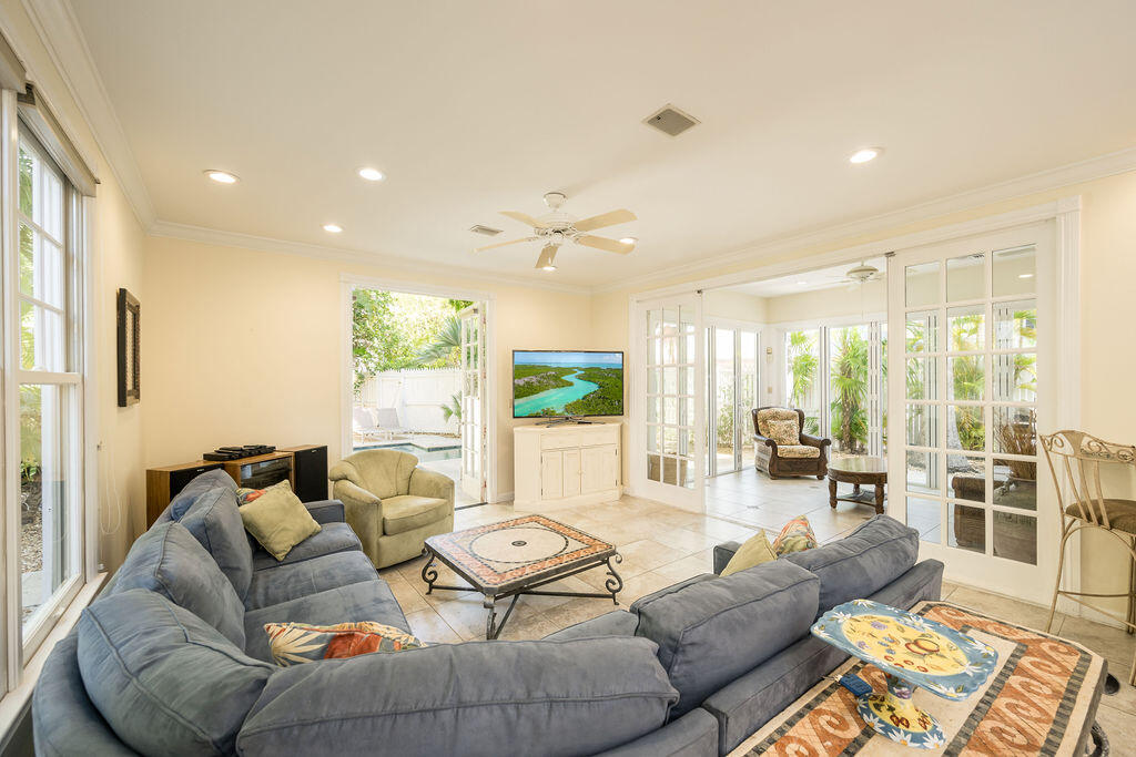 202 Admirals Lane Property Photo 24