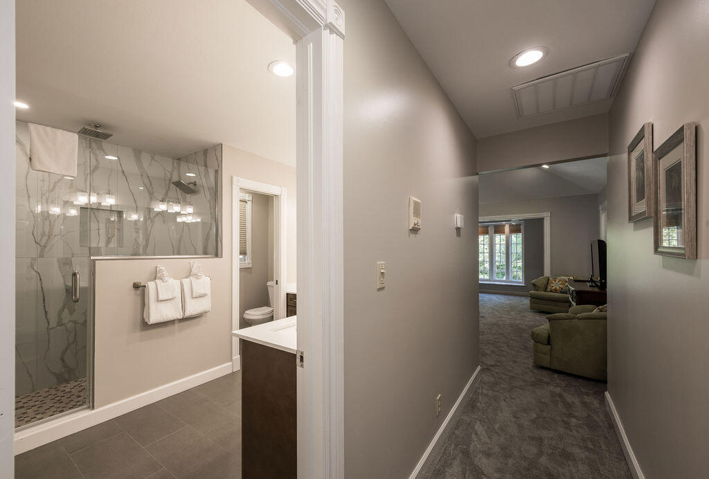 202 Admirals Lane Property Photo 40