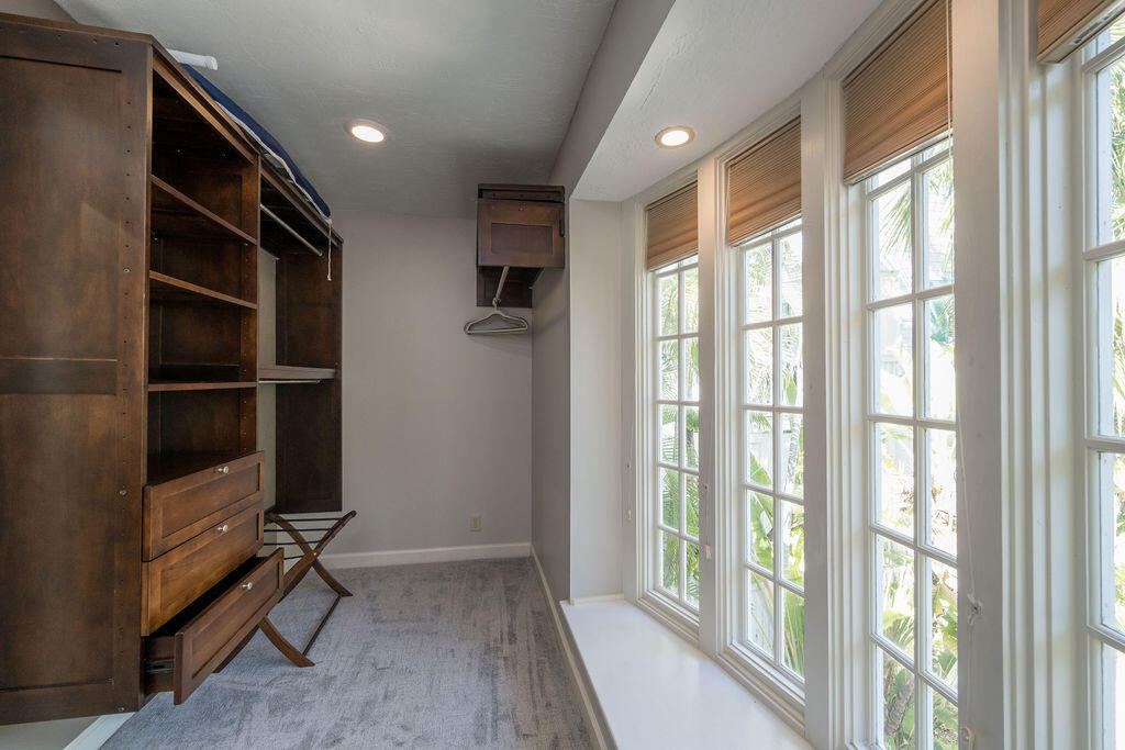 202 Admirals Lane Property Photo 49