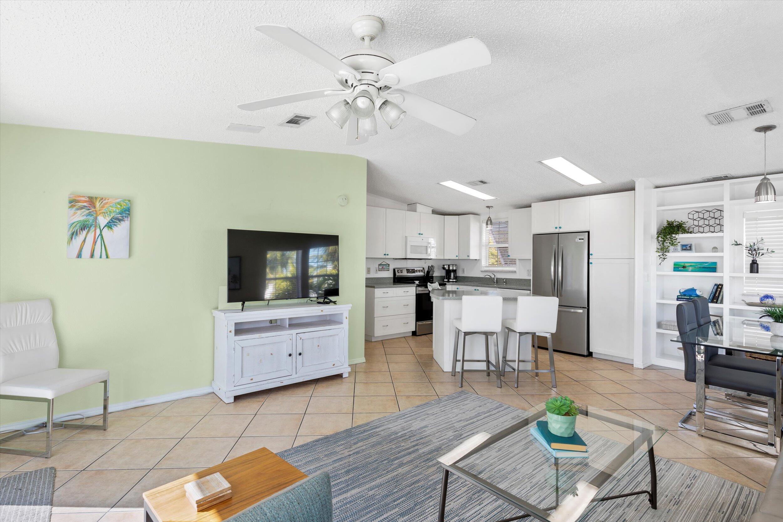 701 Spanish Main Drive, 659 Property Photo 10