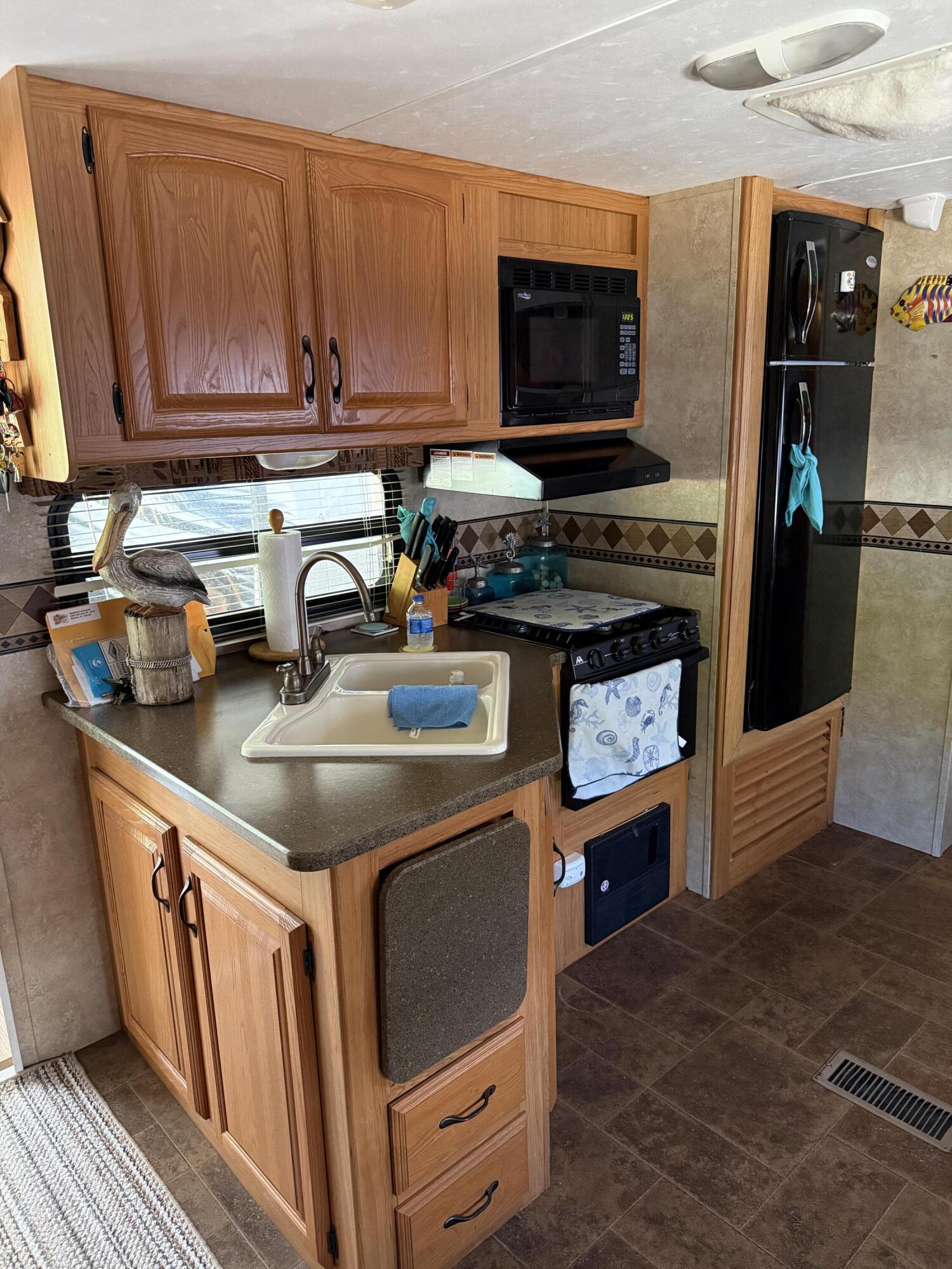 325 Calusa Street, #393 Property Photo 15