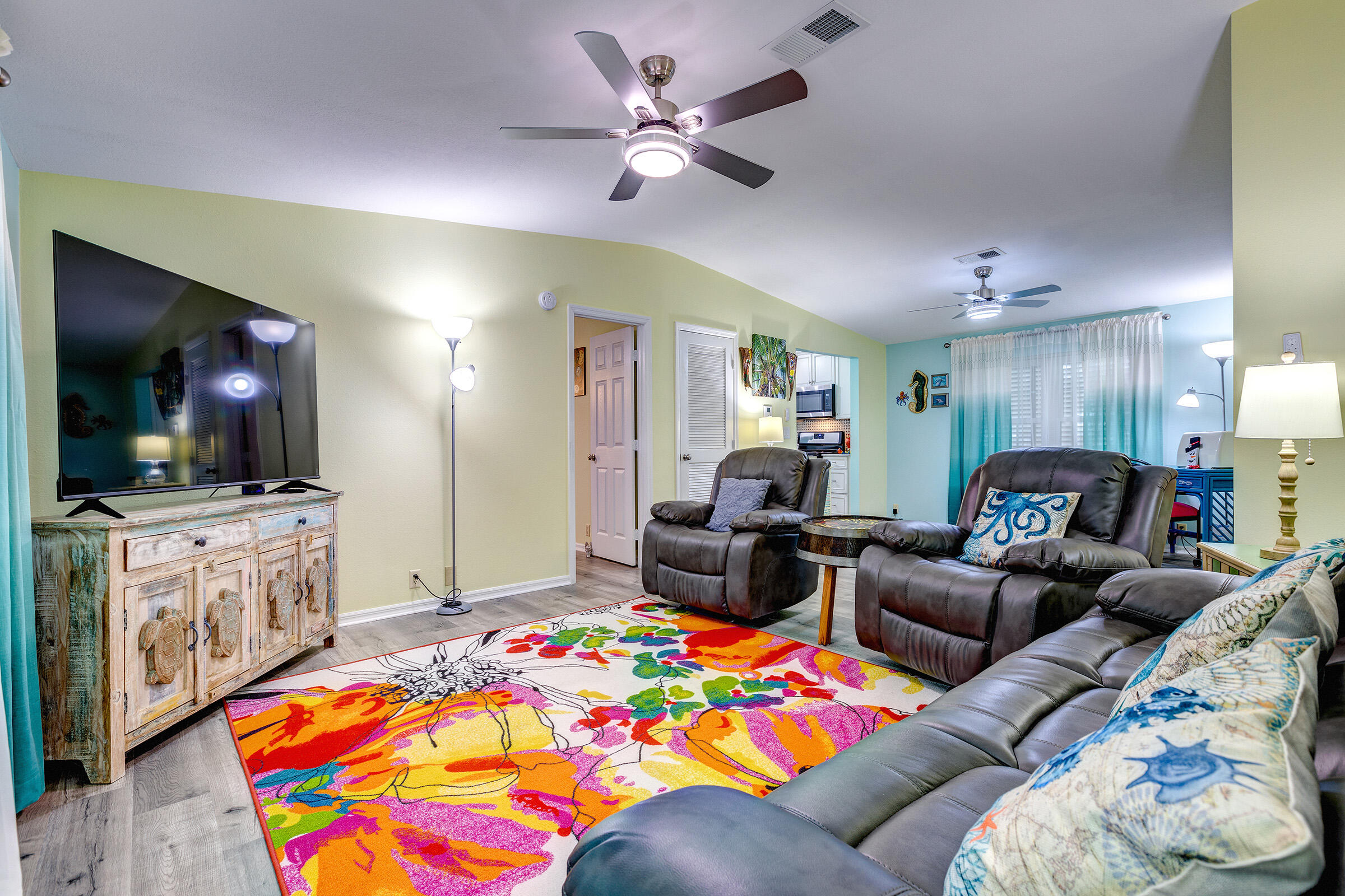 411 + 415 1st Street Property Photo 8