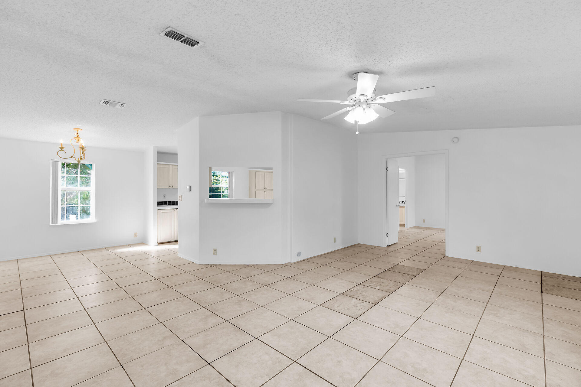 31037 Avenue D Property Photo 4