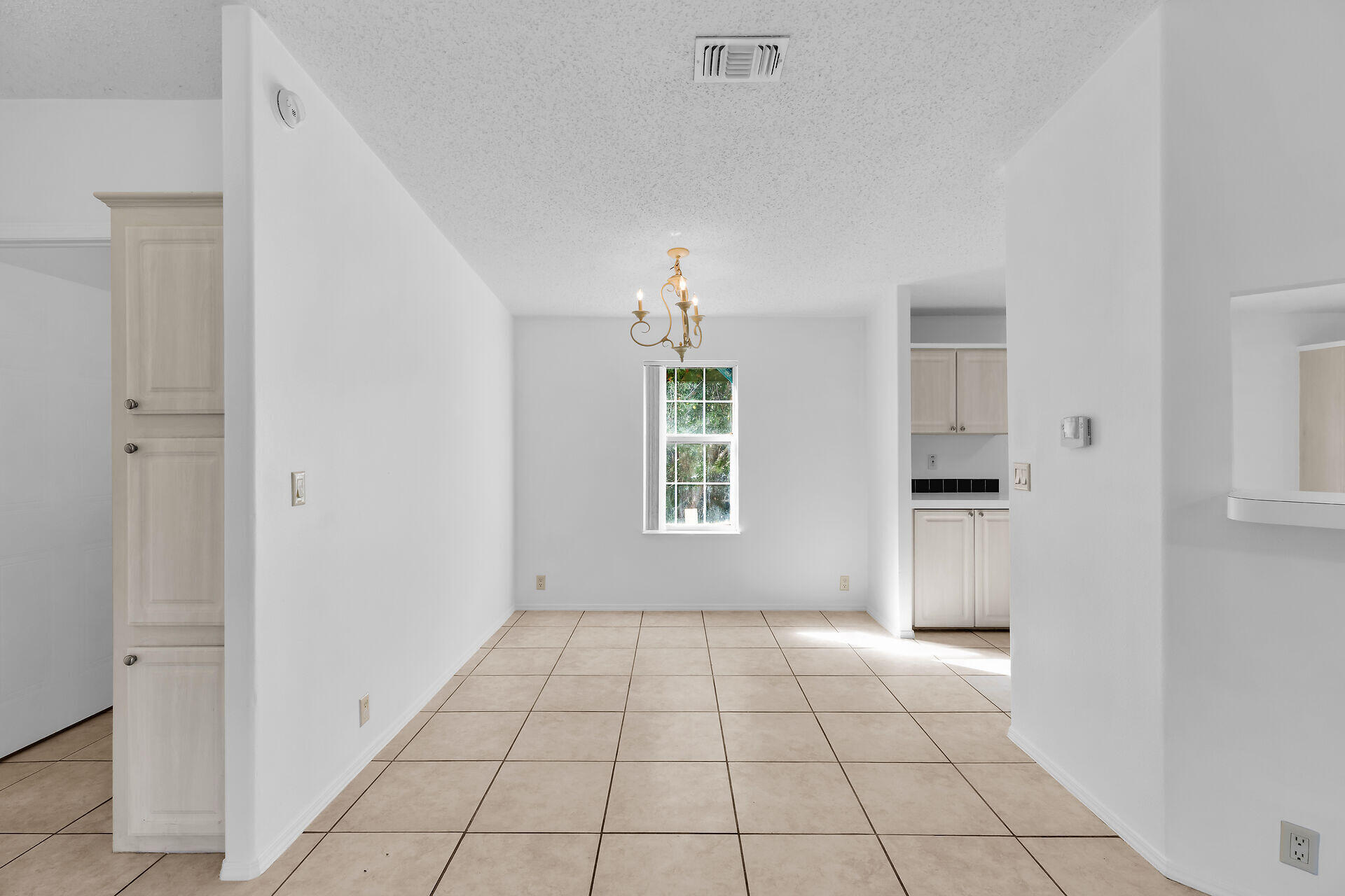 31037 Avenue D Property Photo 5