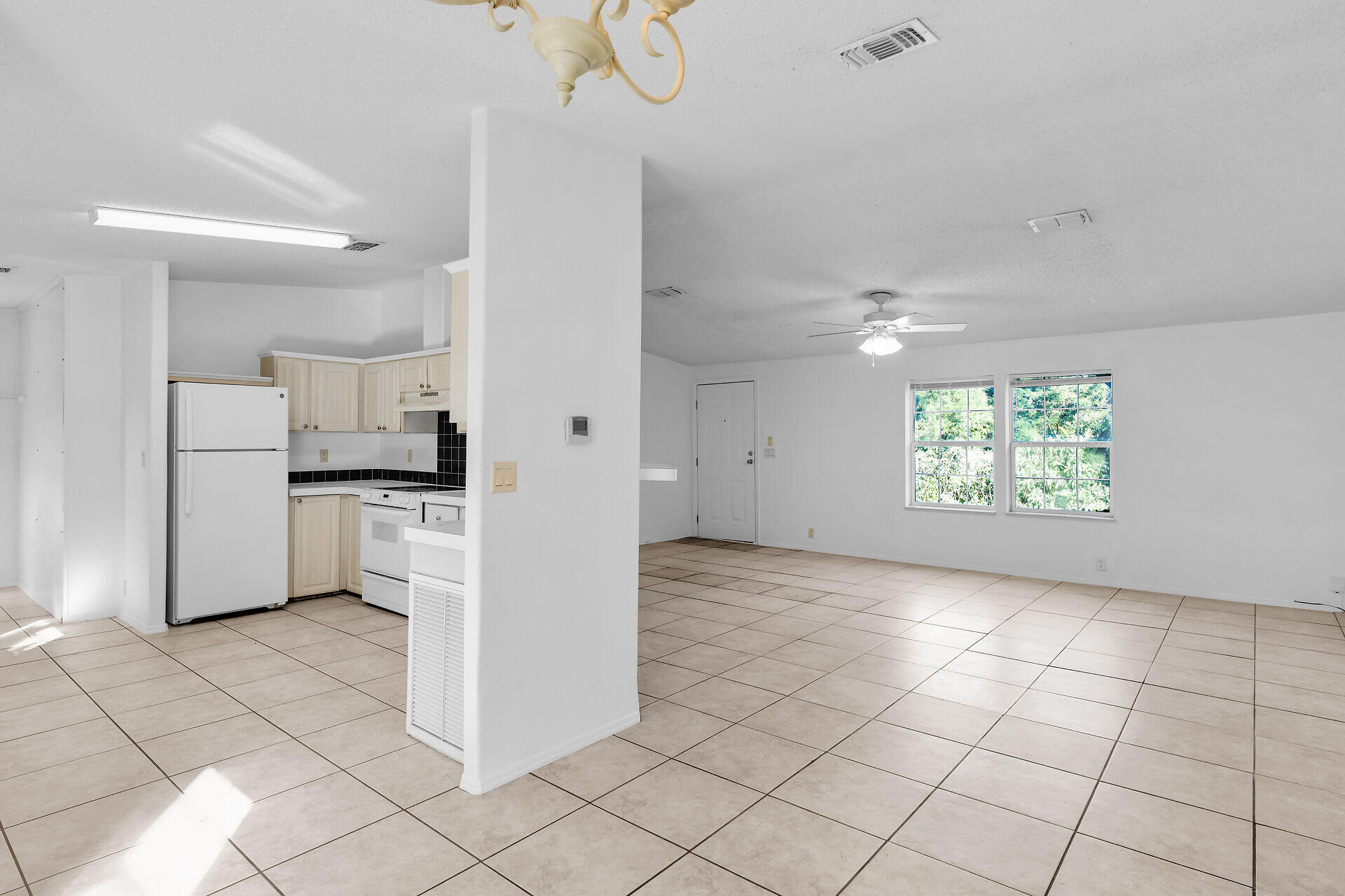 31037 Avenue D Property Photo 6