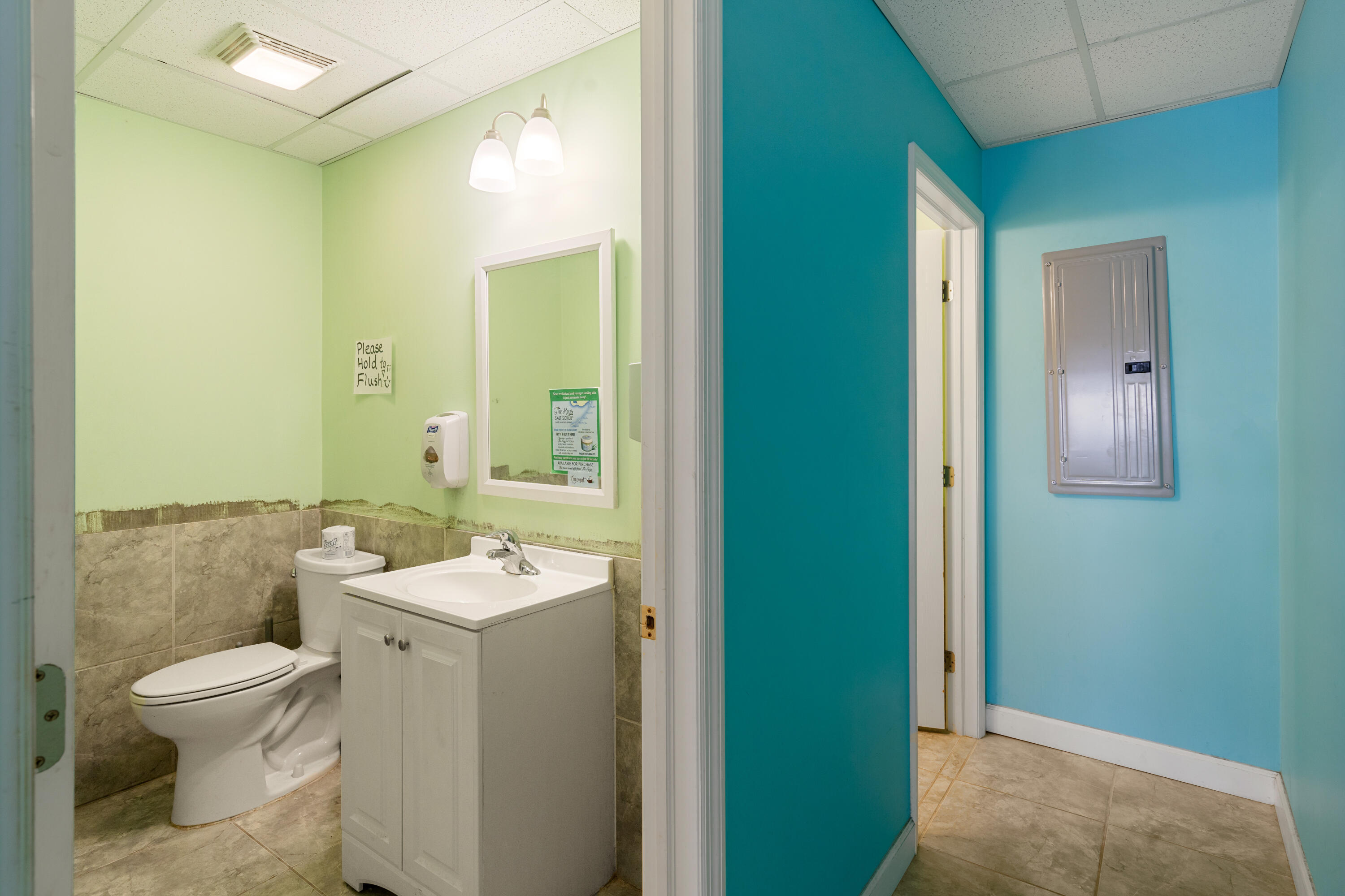 522 Caribbean Drive Property Photo 21