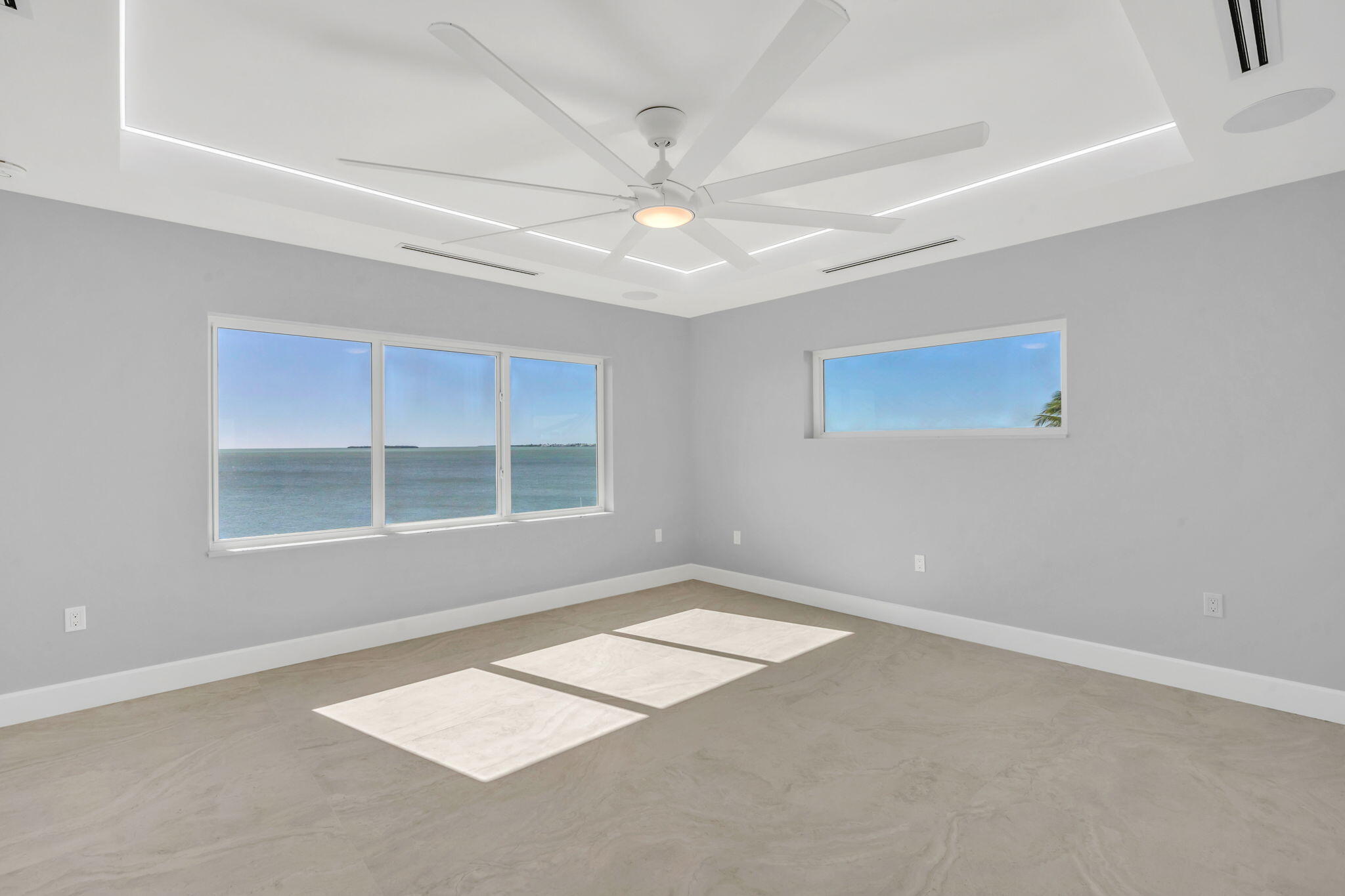220 E Caribbean Drive Property Photo 37