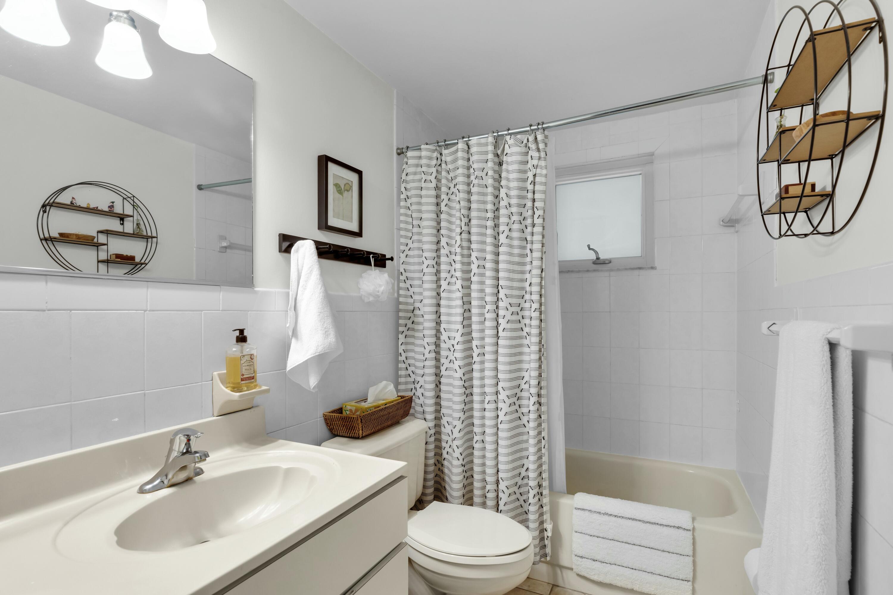 290 Woods Avenue Property Photo 26