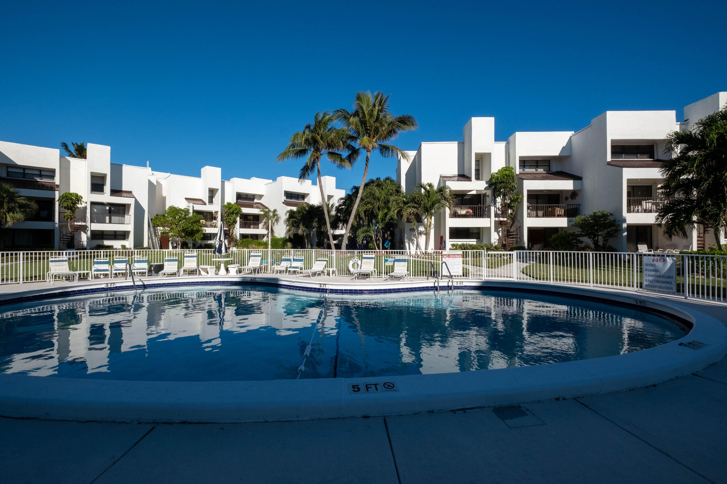 601 W Ocean Drive, 401a Property Photo 22