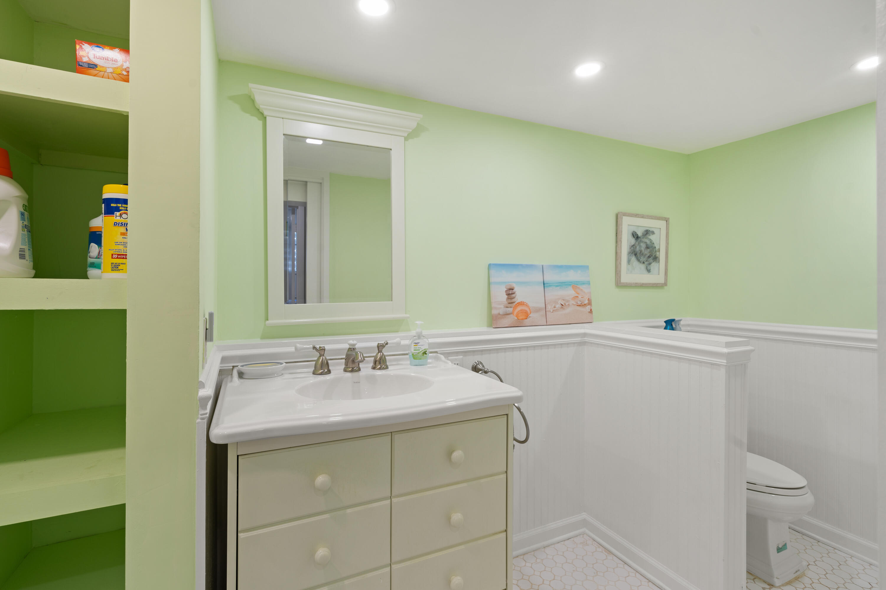215 Anne Bonny Drive Property Photo 25