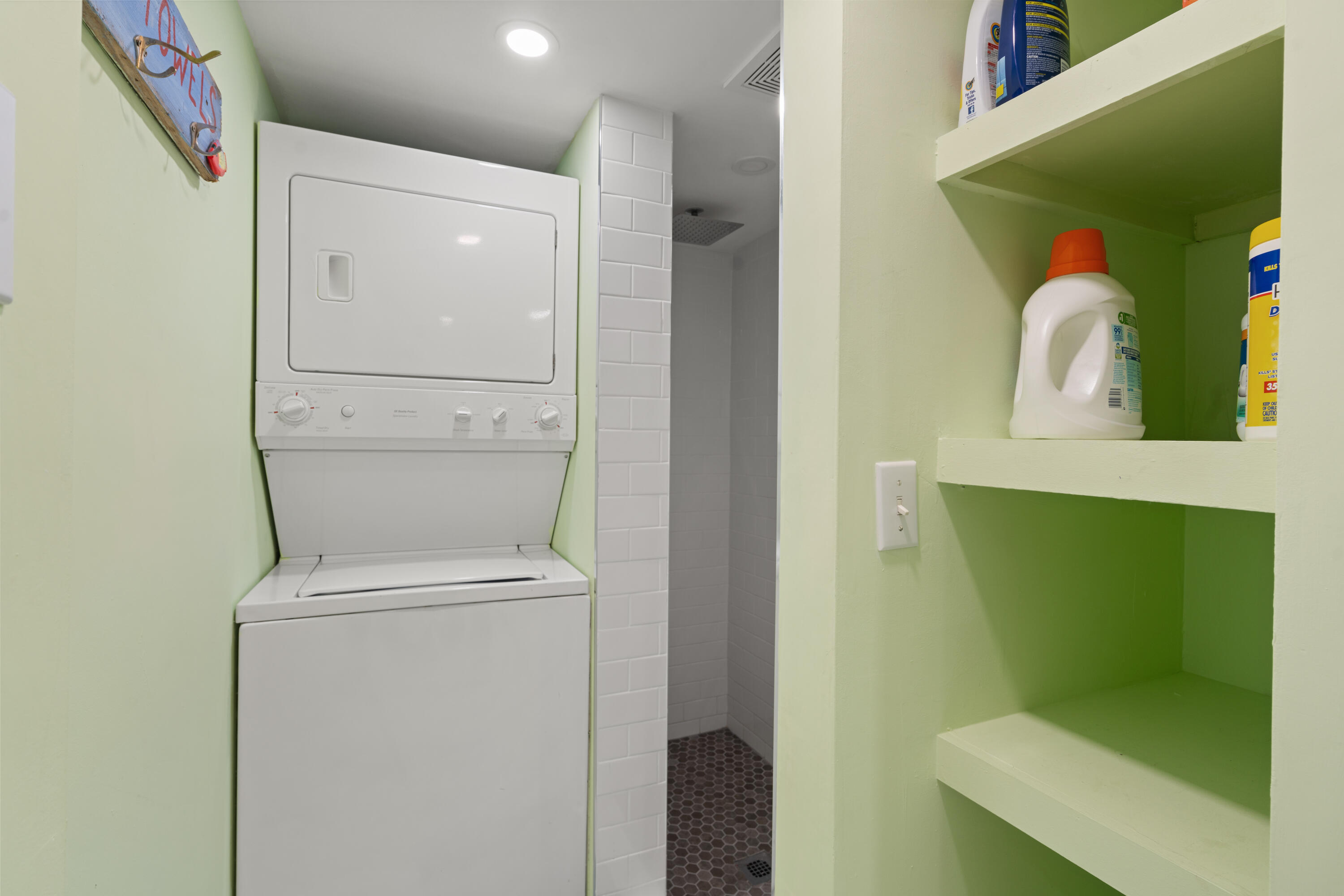 215 Anne Bonny Drive Property Photo 26