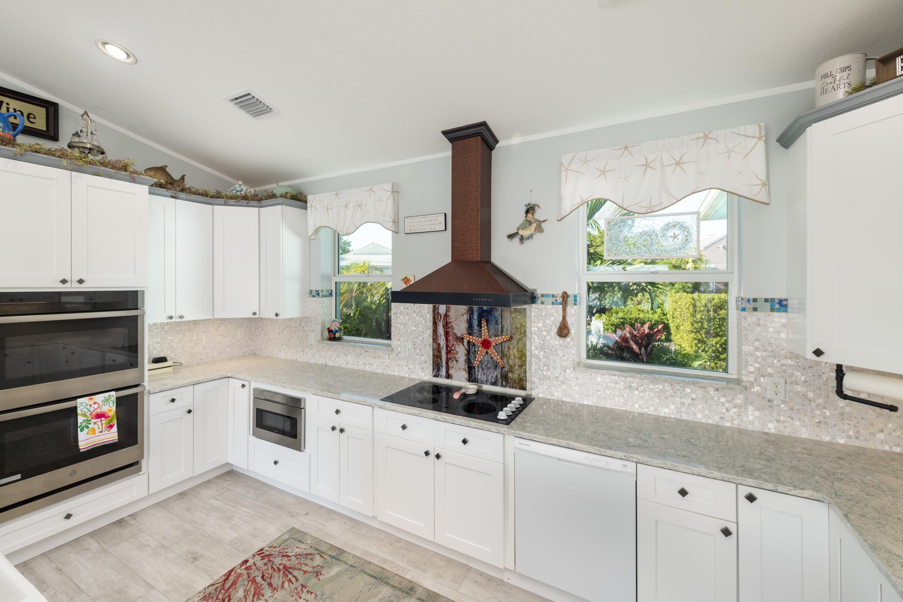 1500 W Copa D Oro Property Photo 13