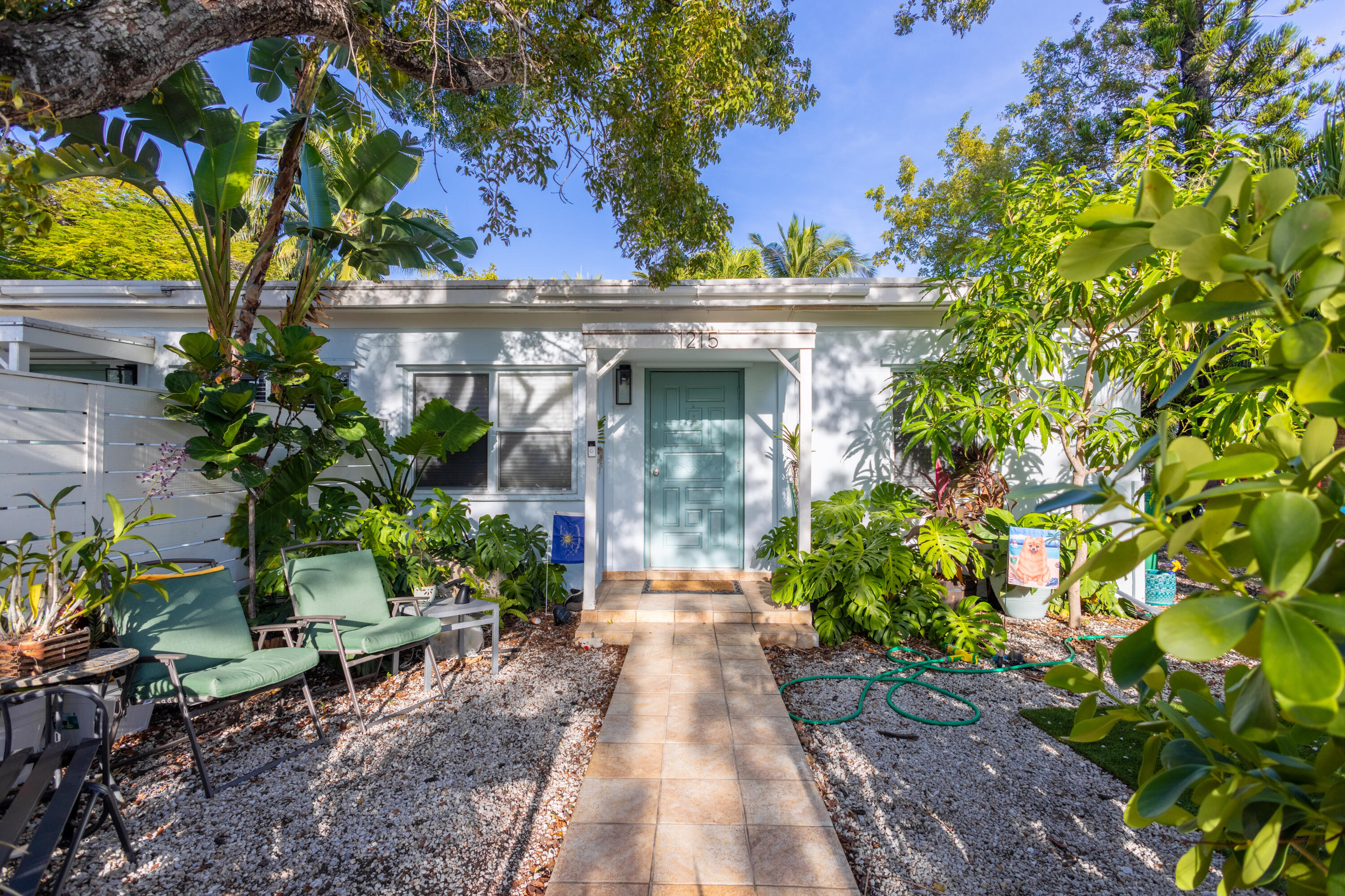 1215 Bay Street Property Photo 1