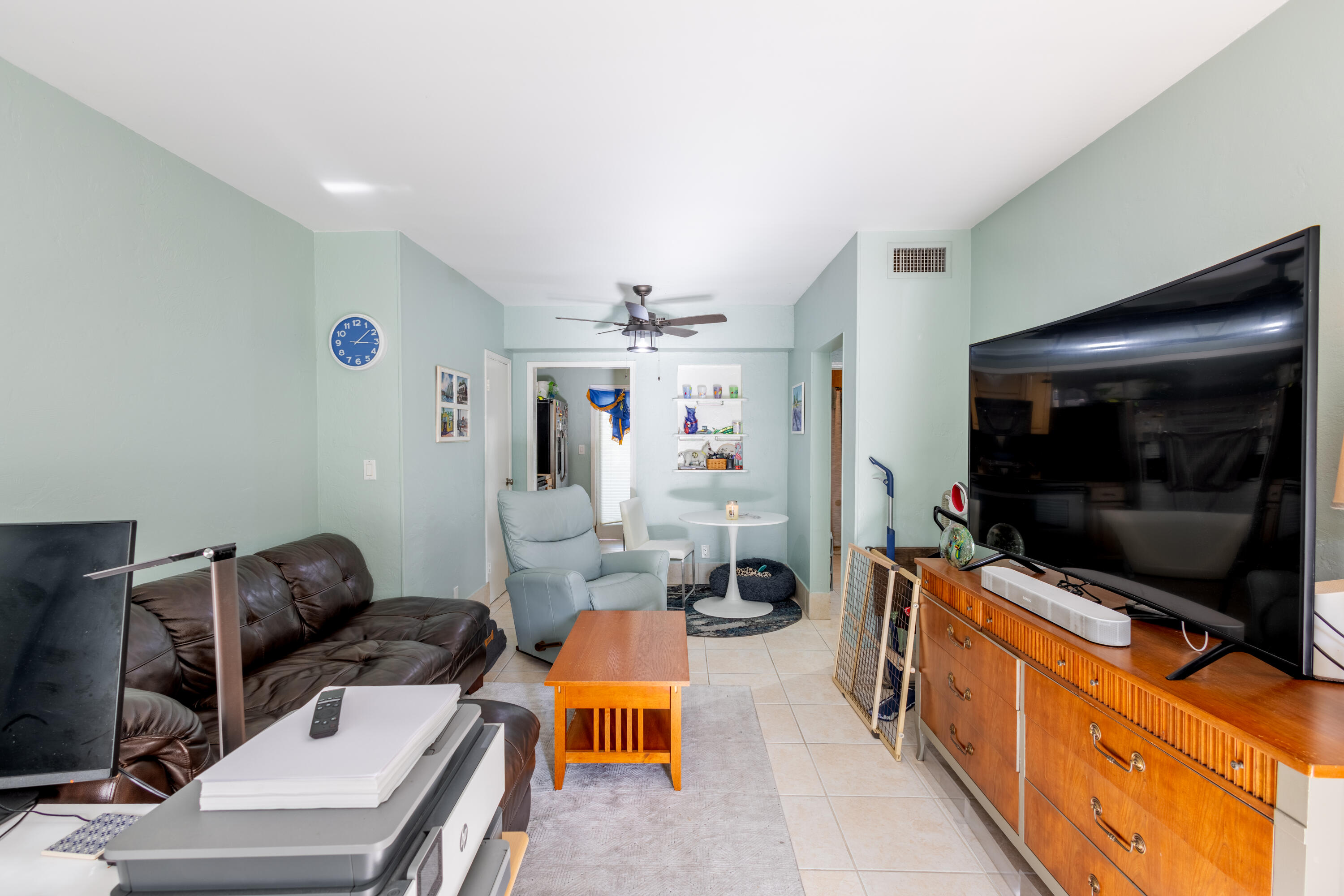 1215 Bay Street Property Photo 19