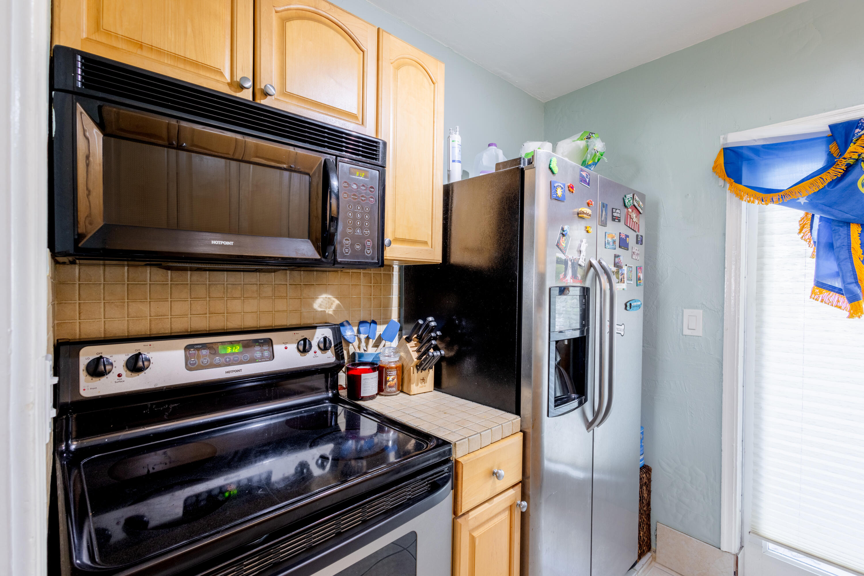 1215 Bay Street Property Photo 24