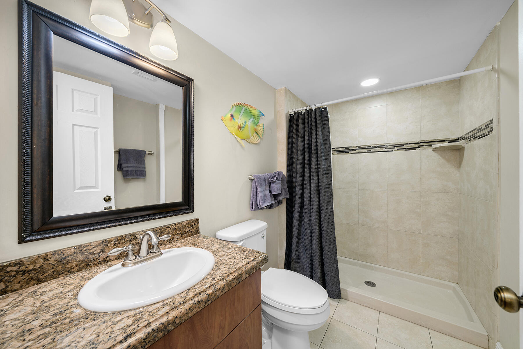 500 Burton Drive, 4215 Property Photo 14