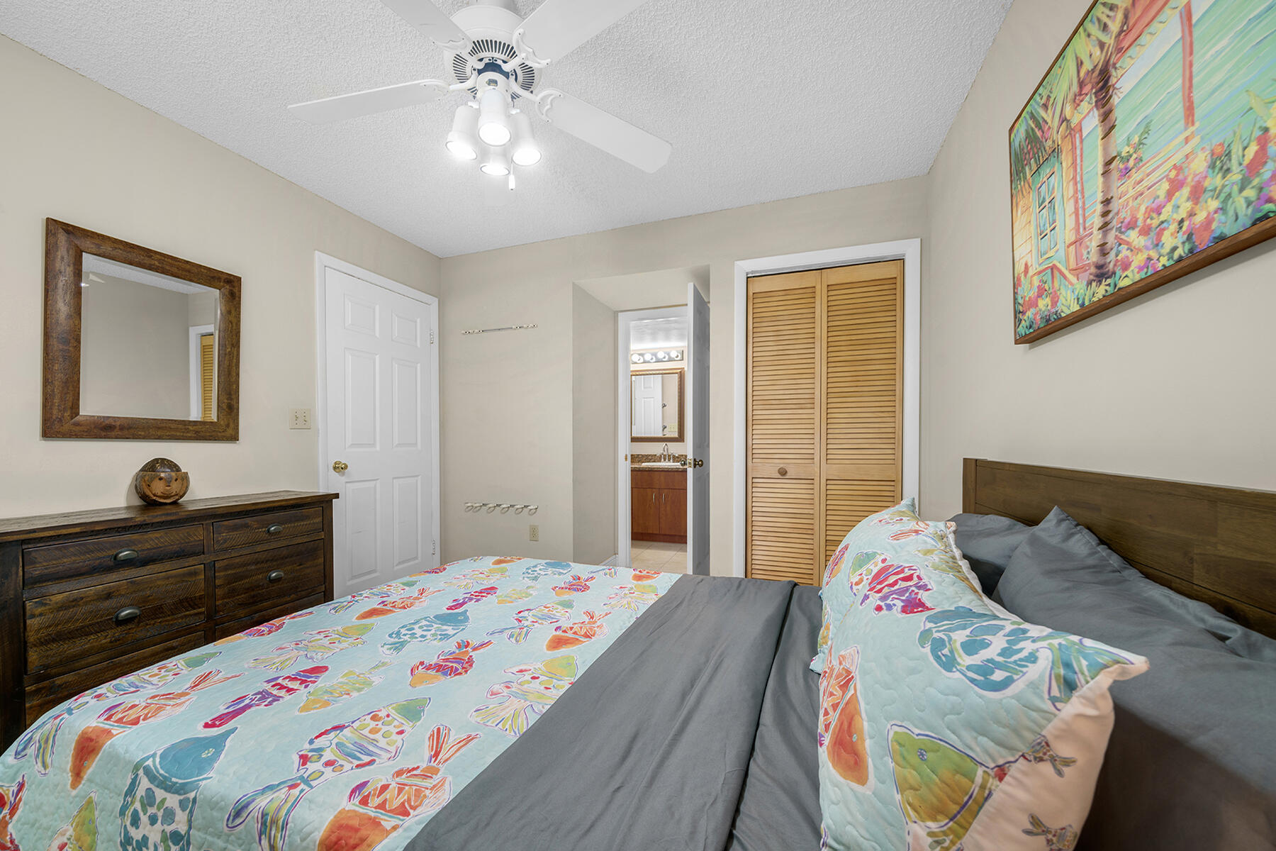 500 Burton Drive, 4215 Property Photo 16