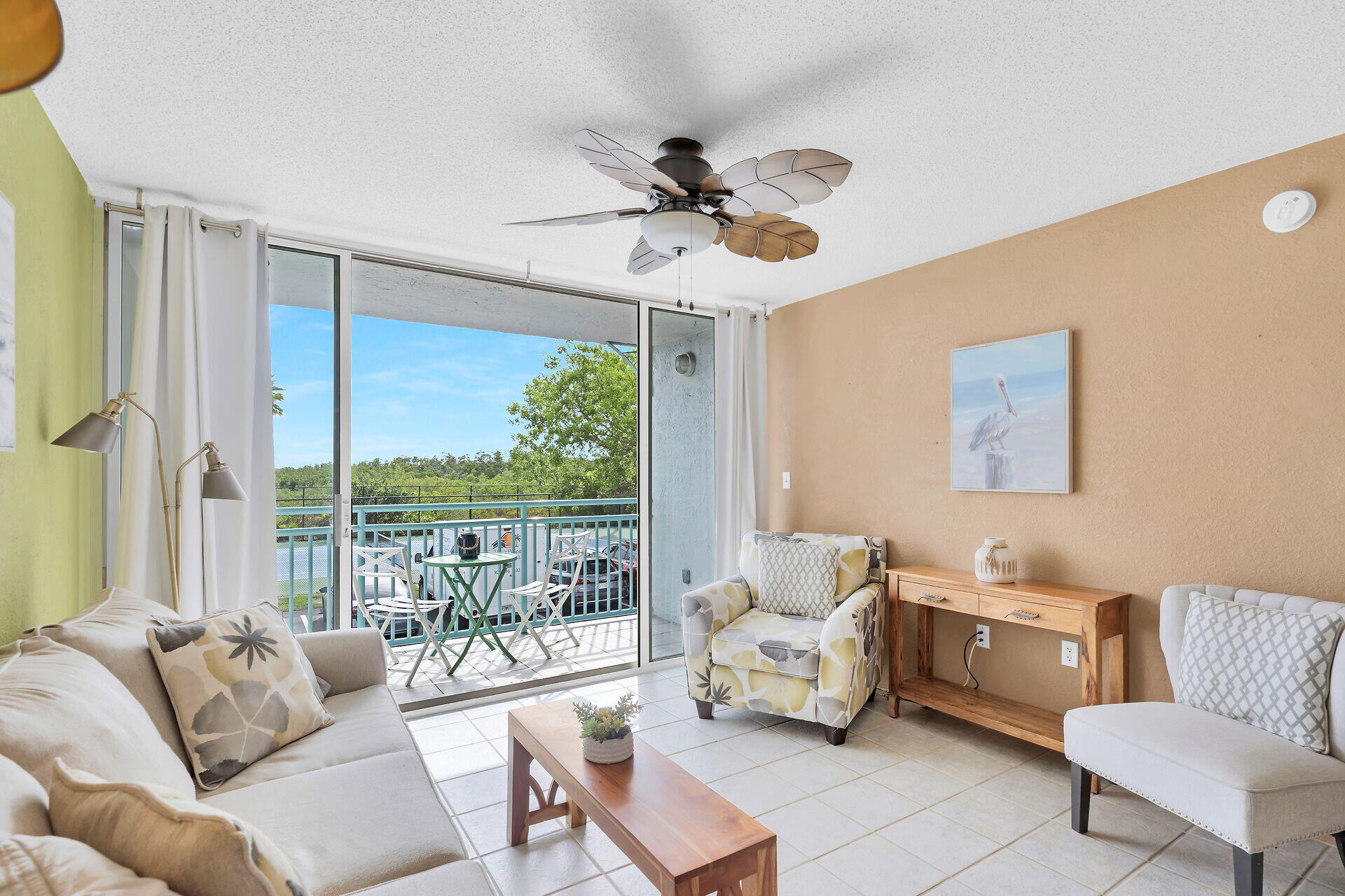 3635 Seaside Drive, 104 Property Photo 8