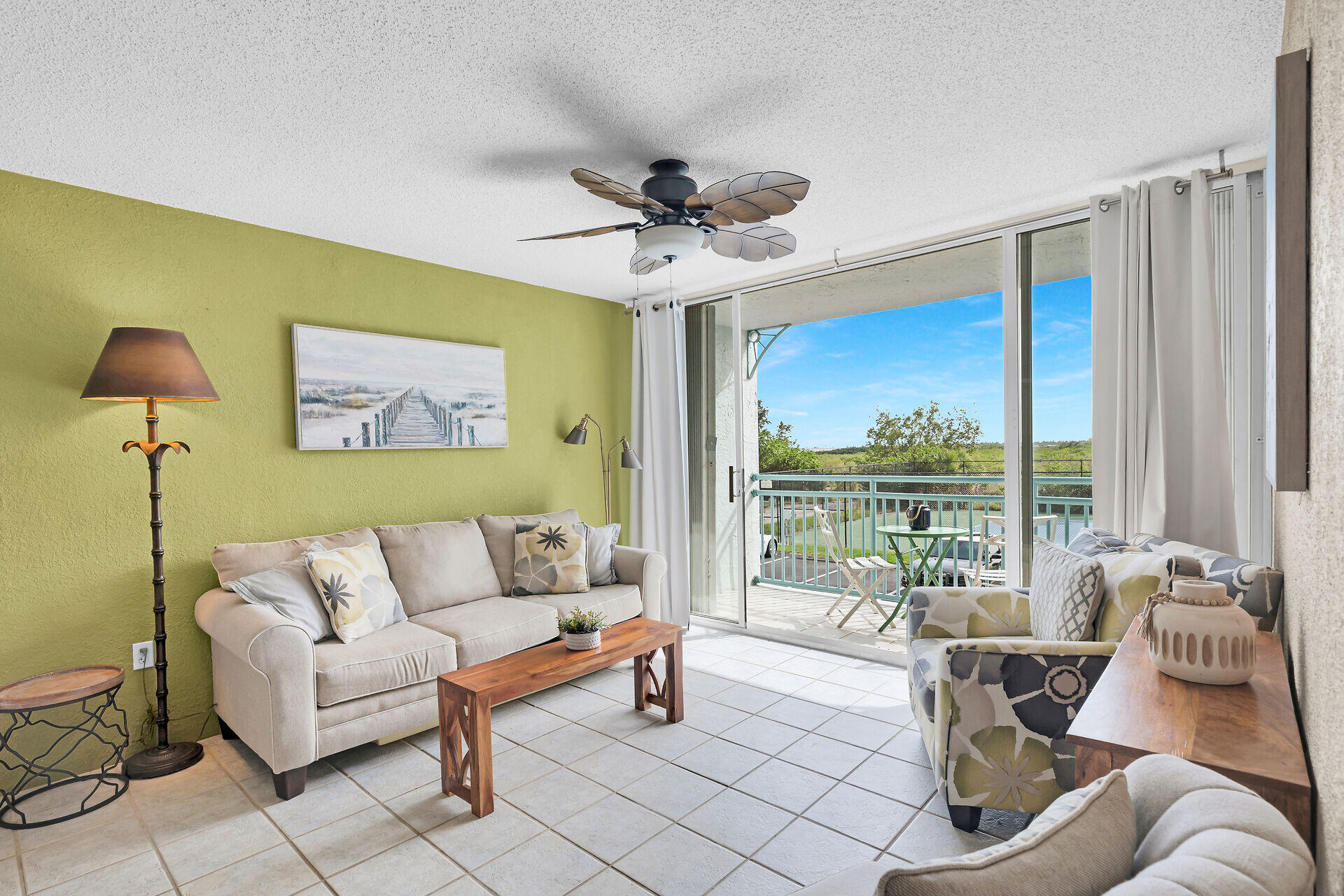 3635 Seaside Drive, 104 Property Photo 9